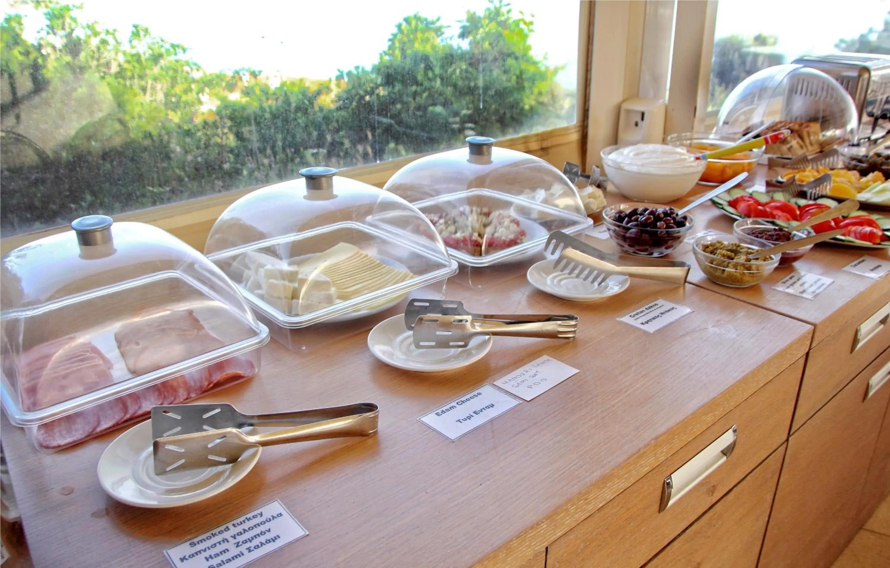 Continental breakfast in Renieris Hotel