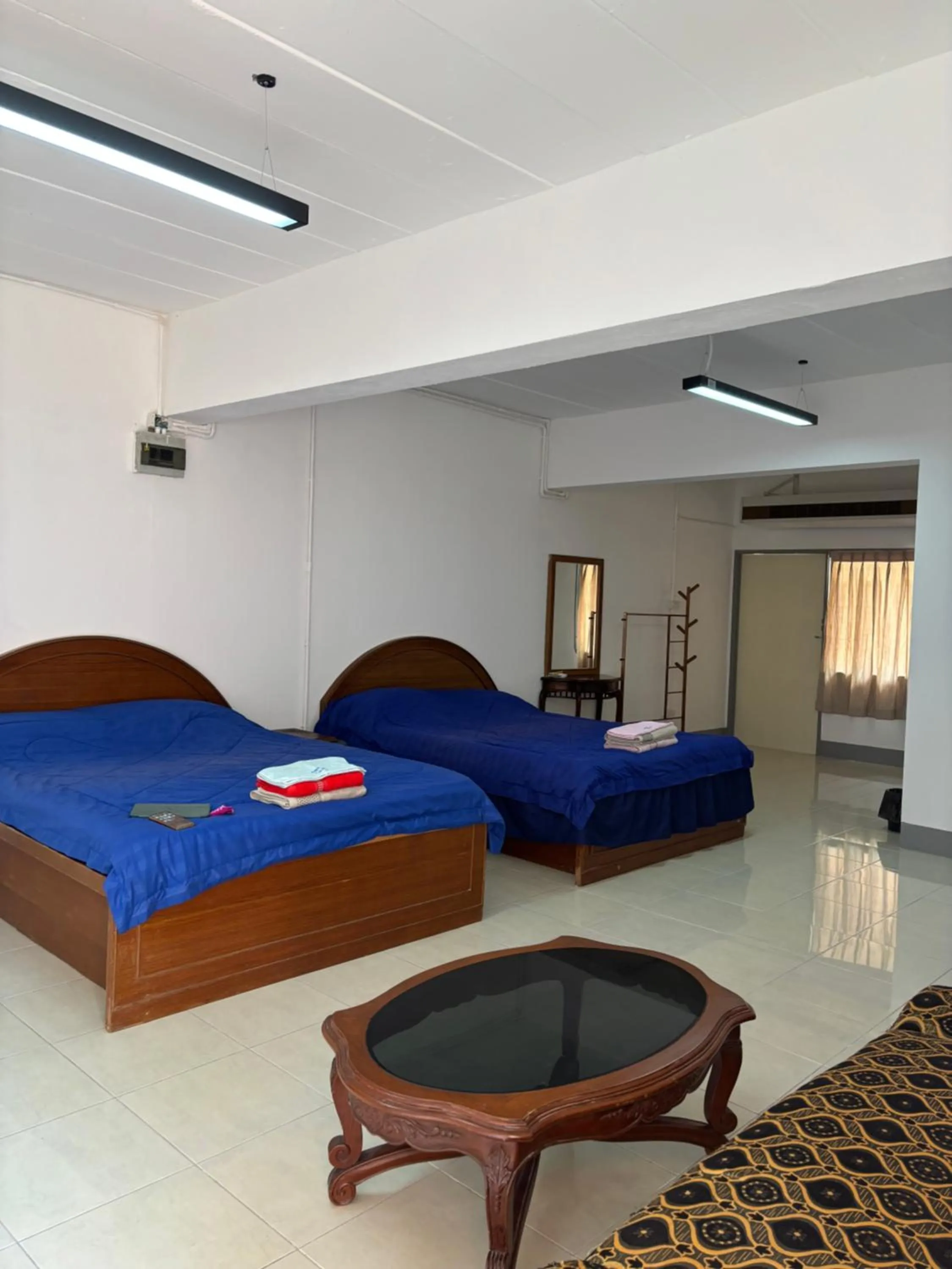 Photo of the whole room, Bed in My Hotel Bangkok Noi