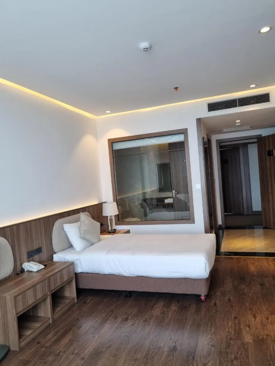 Bed in Quynh Trang Hung Yen Hotel
