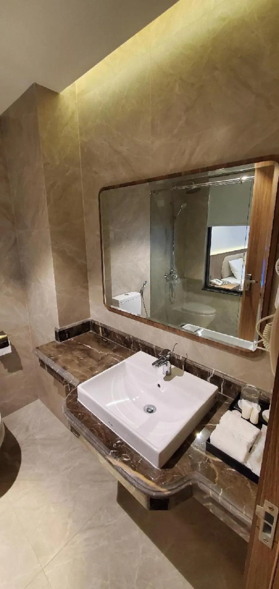 Bathroom in Quynh Trang Hung Yen Hotel