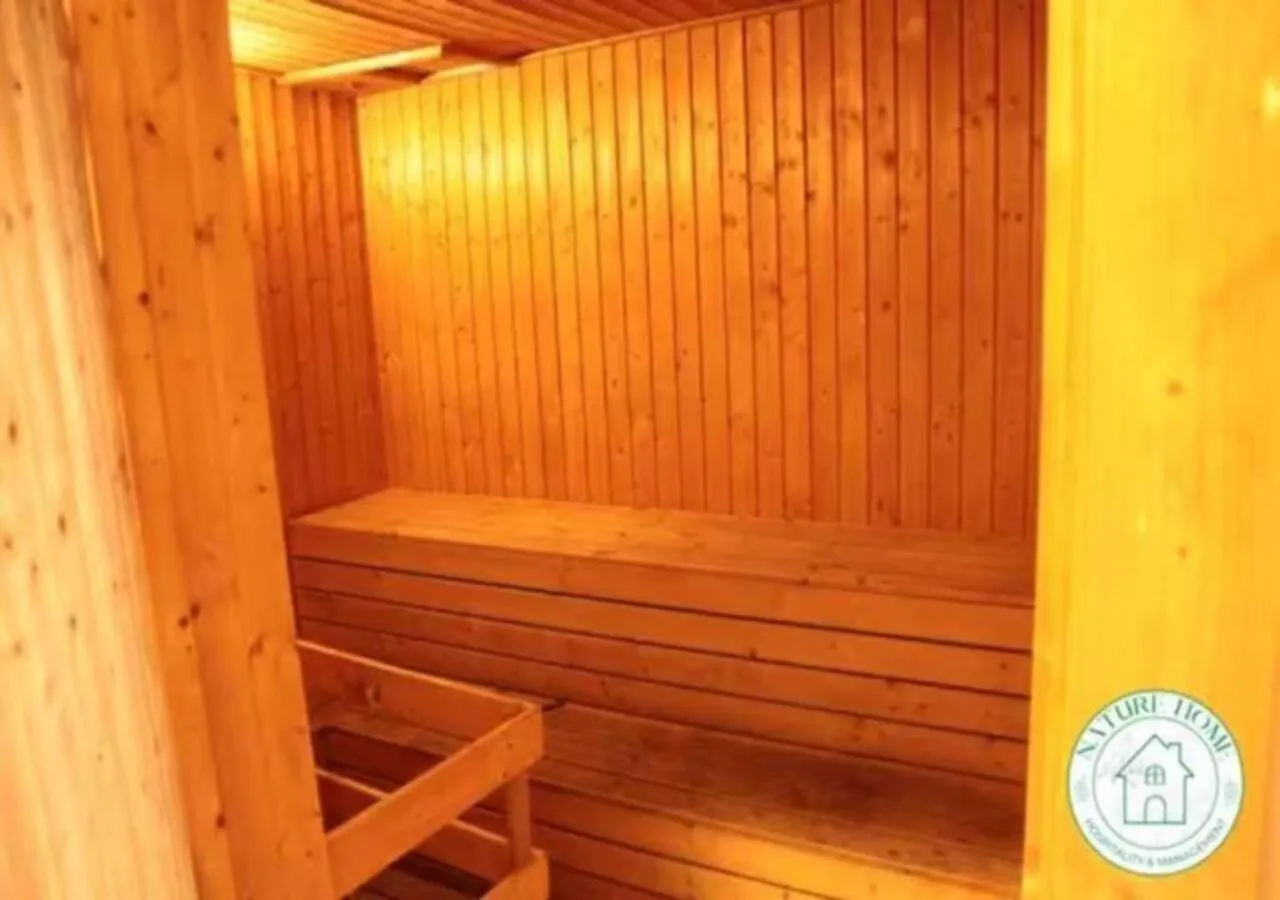 Sauna in Nature Home - Swiss Garden Resort Residences - Weekend Free Breakfast