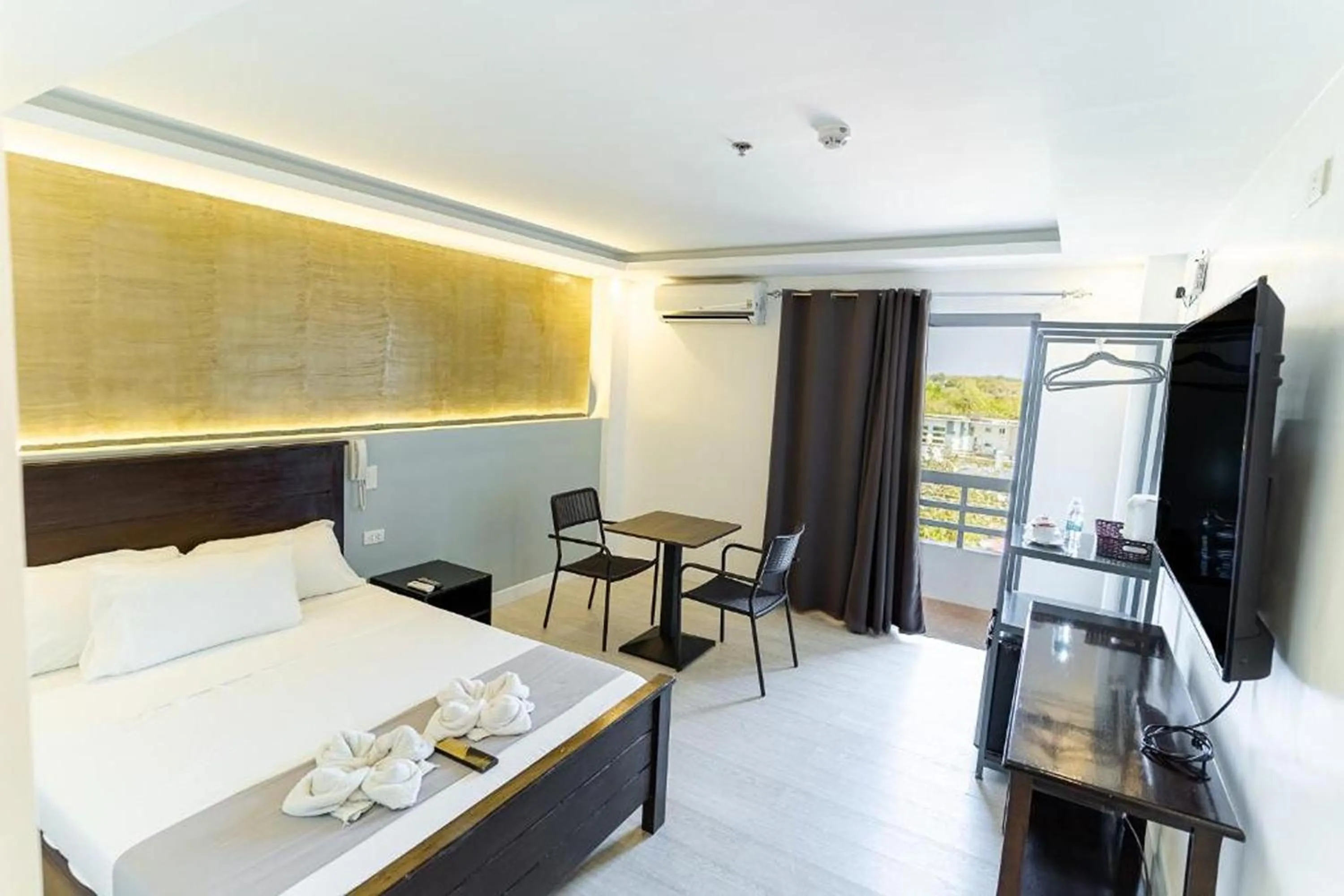 Bedroom, Bed in Spotlight Hotel near Hundred Islands Wharf