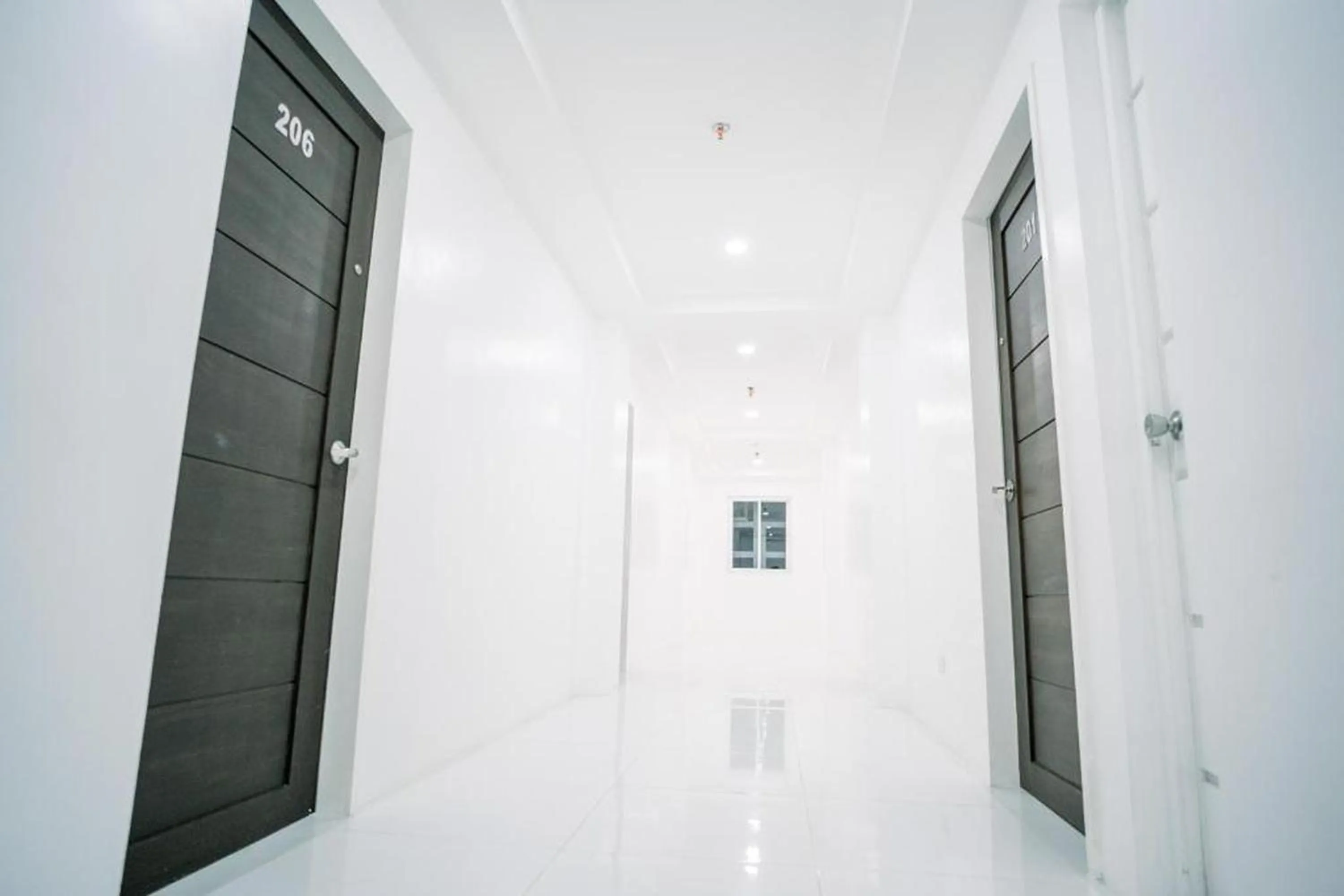 Property building in Spotlight Hotel near Hundred Islands Wharf