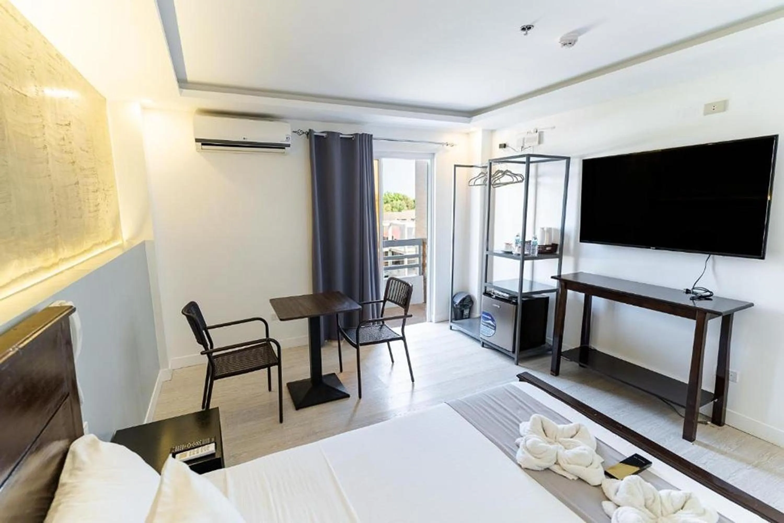 Bedroom, Bed in Spotlight Hotel near Hundred Islands Wharf