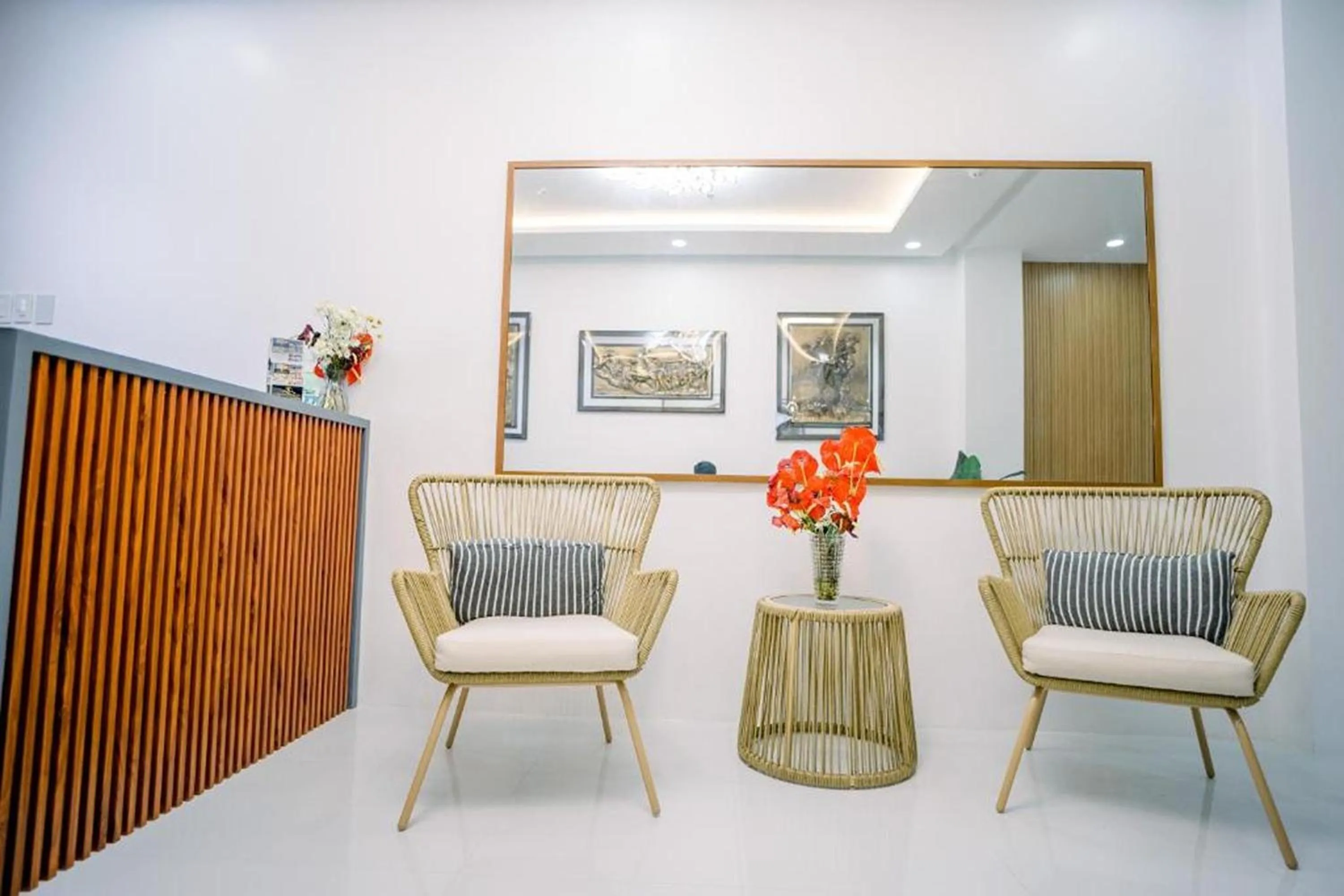 Lobby or reception in Spotlight Hotel near Hundred Islands Wharf