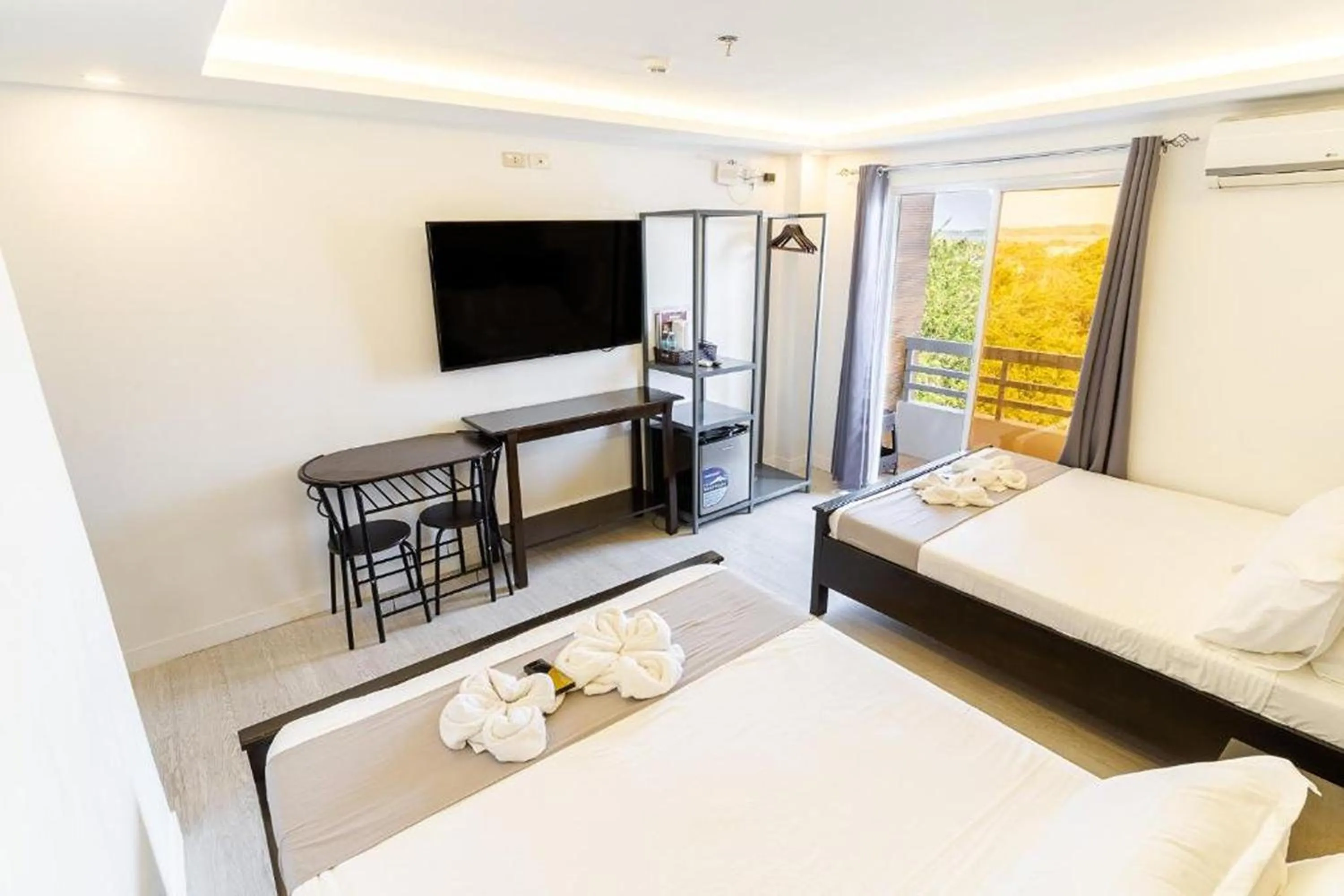 Bedroom, Bed in Spotlight Hotel near Hundred Islands Wharf
