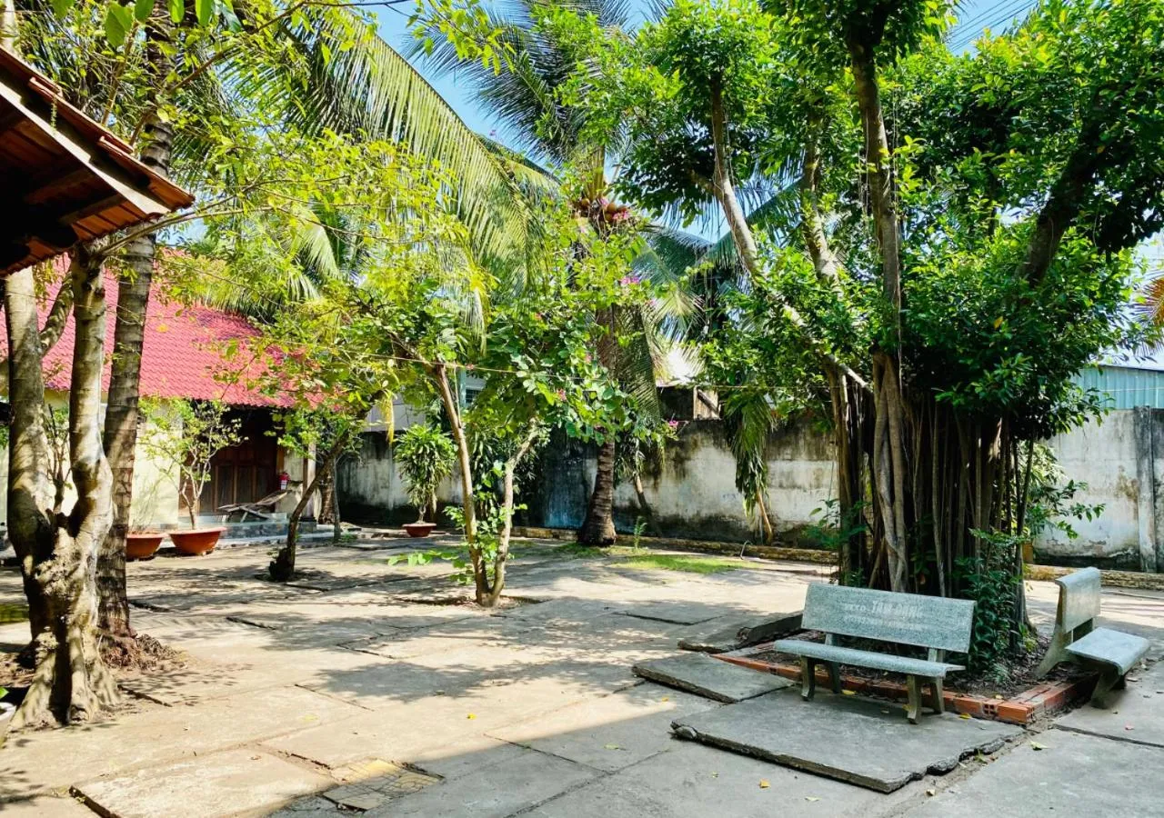 Day in Khách sạn Sao Mai