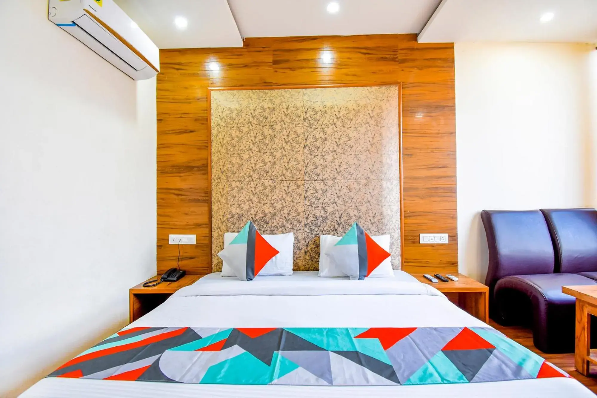 Superior Double Room - single occupancy in FabExpress Black Diamond Superior Double Room - single occupancy in FabExpress Black Diamond