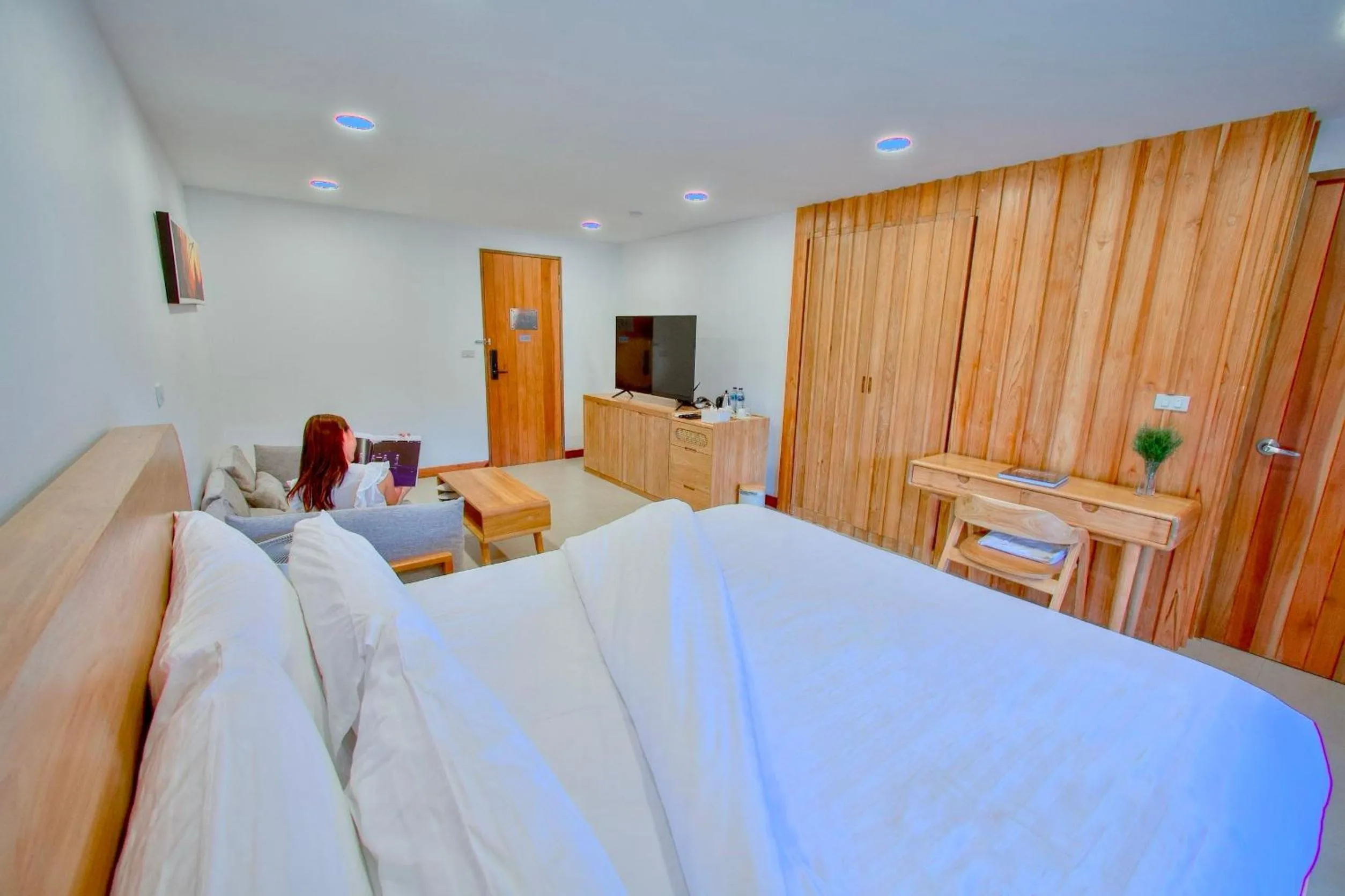 Bed in 108 Villa @ PongYang