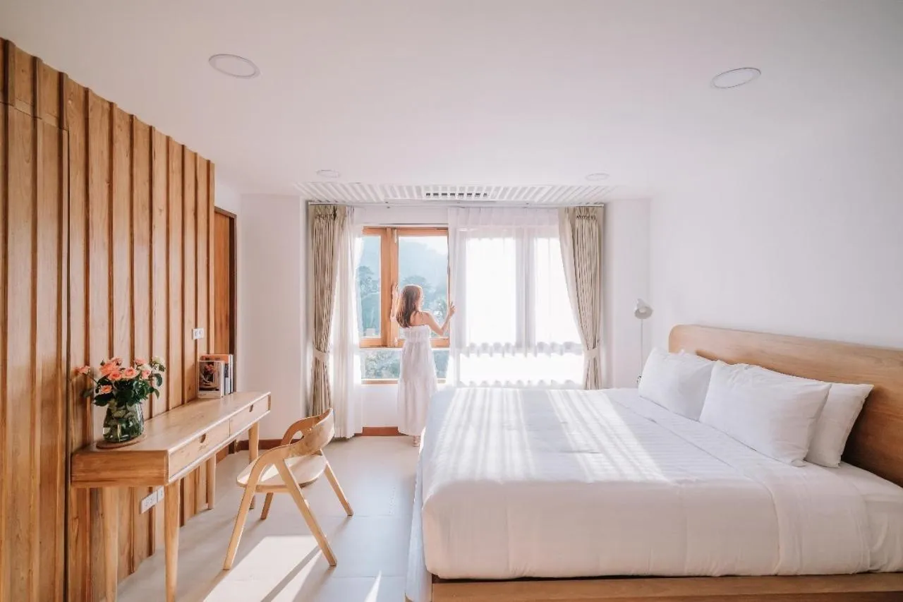 Bed in 108 Villa @ PongYang