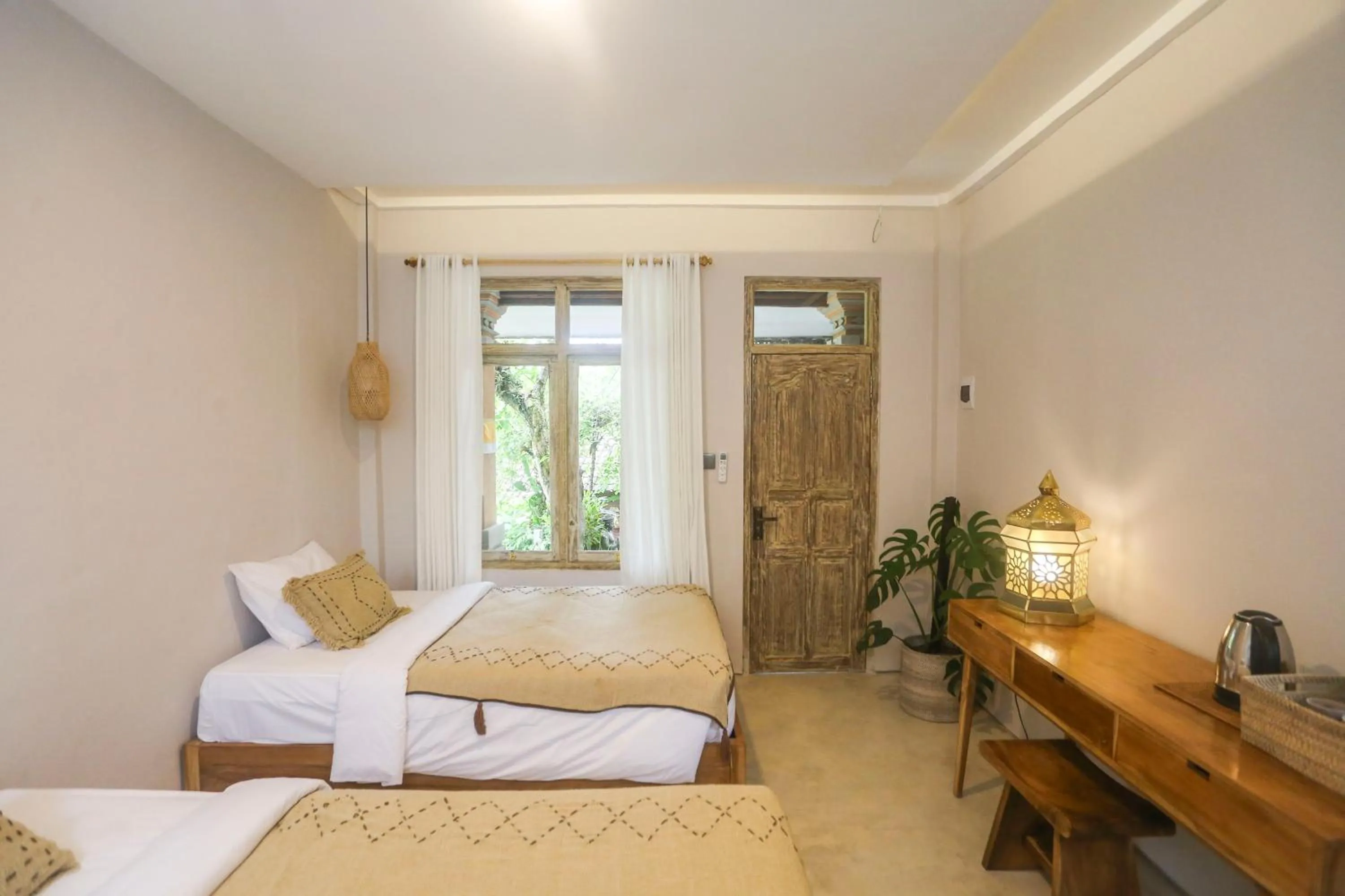 Bed in Down The Rabbit Hole