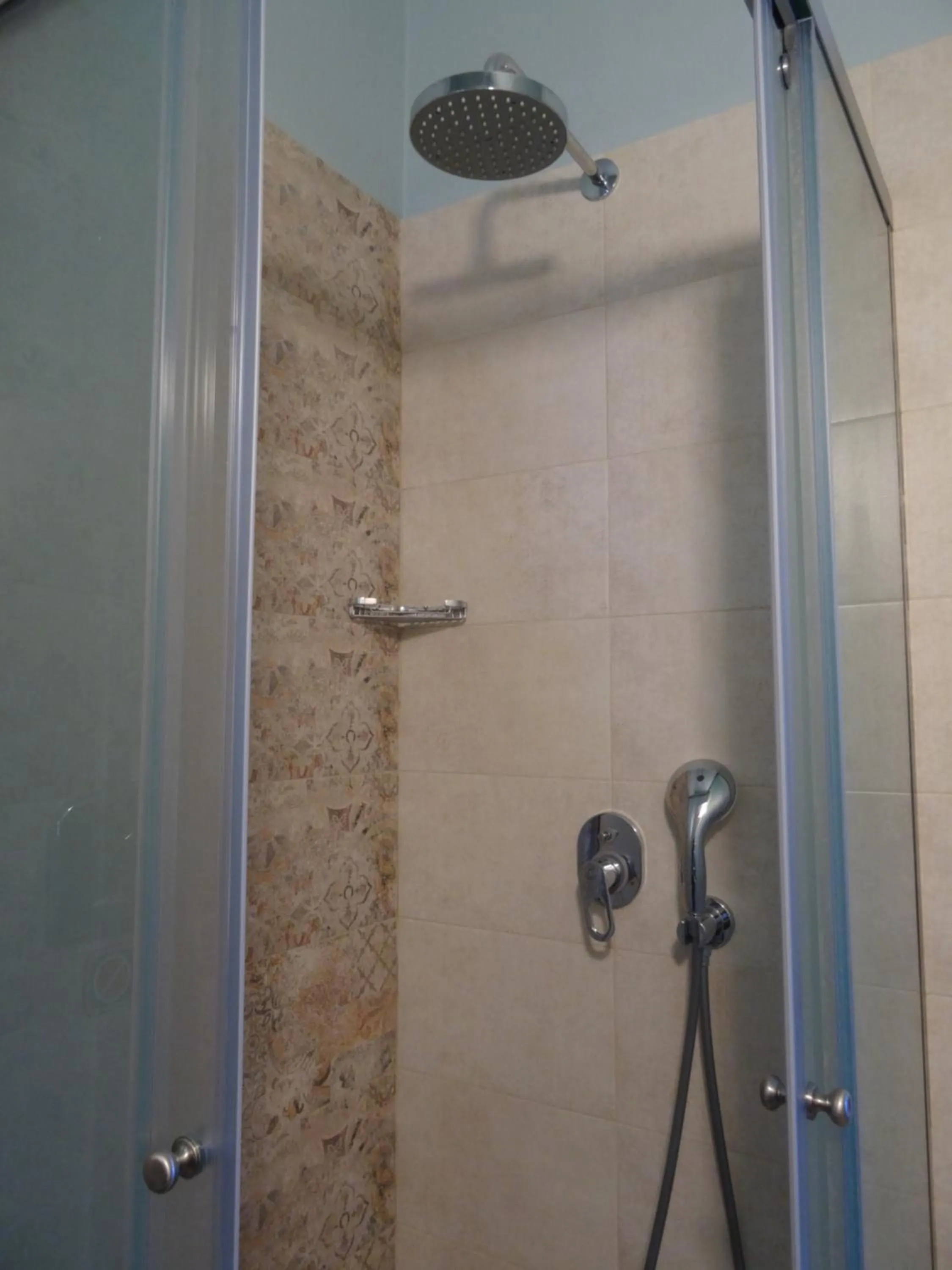 Shower in Thalassa House Apartments