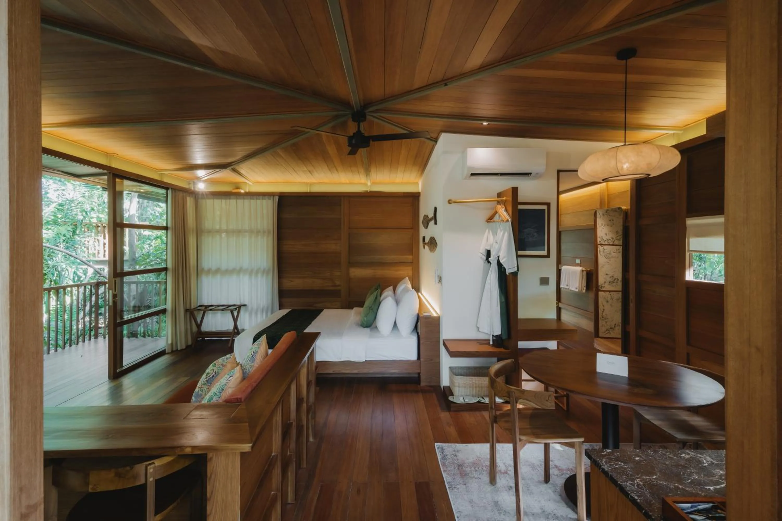 Facade/entrance in Grün Uluwatu