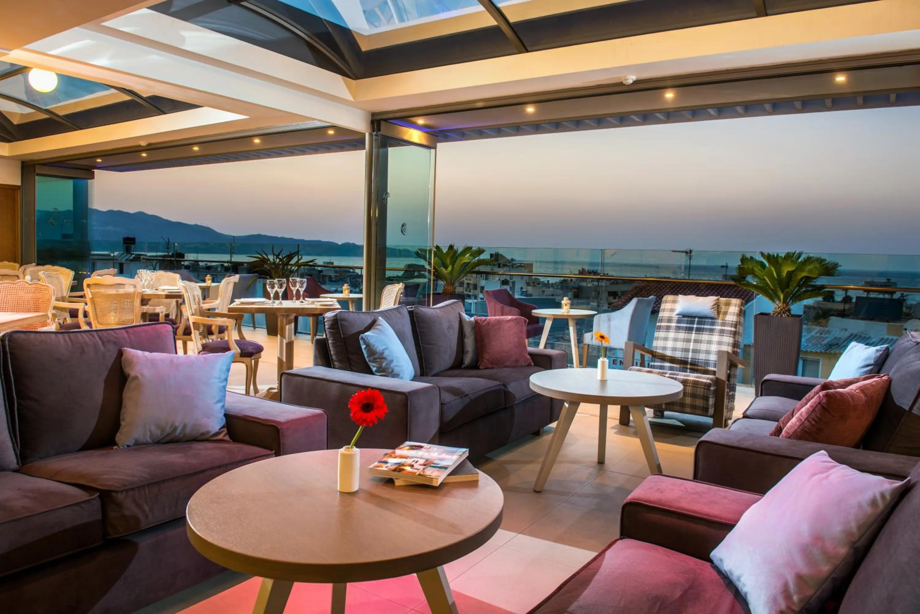 Lounge or bar in Castello City Hotel