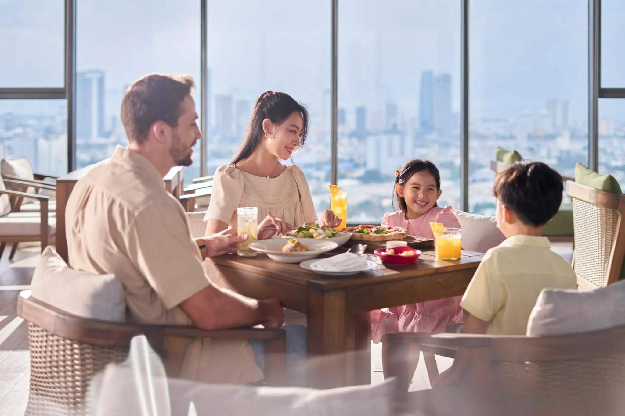 Restaurant/places to eat in voco Ma Belle Danang by IHG