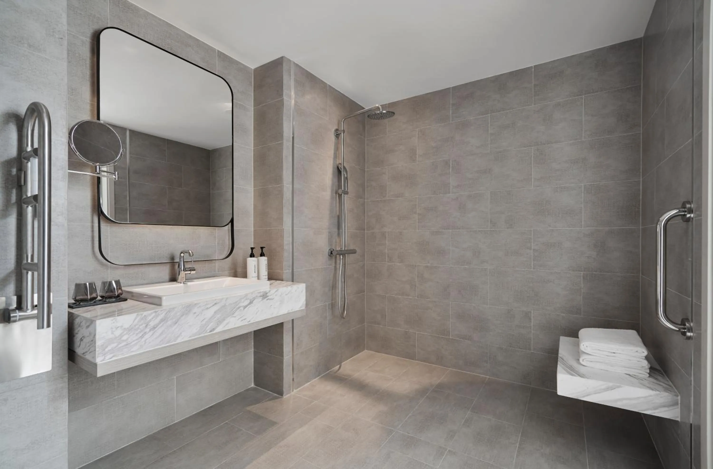 Toilet in voco Ma Belle Danang by IHG