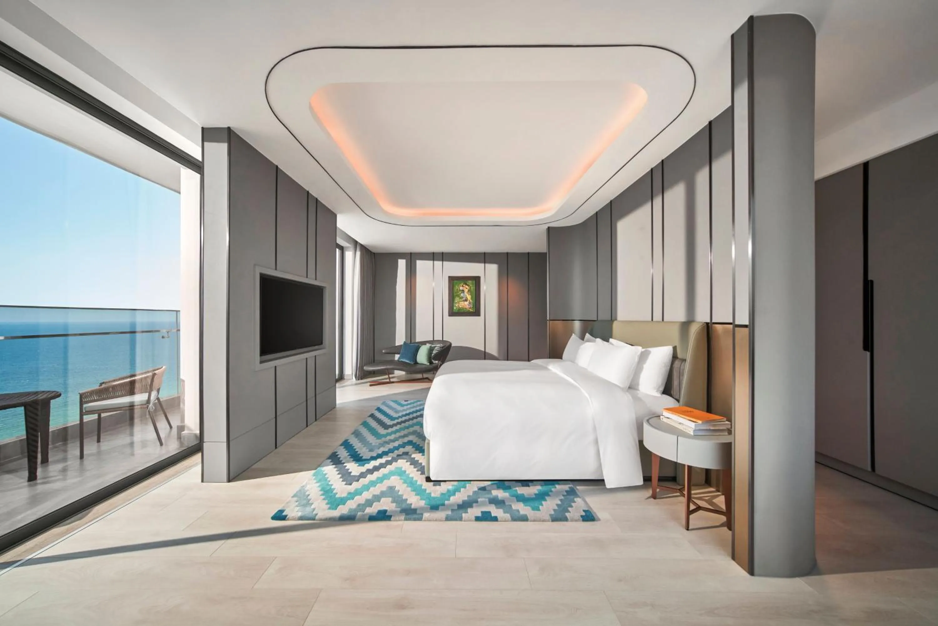 Photo of the whole room, Bed in voco Ma Belle Danang by IHG