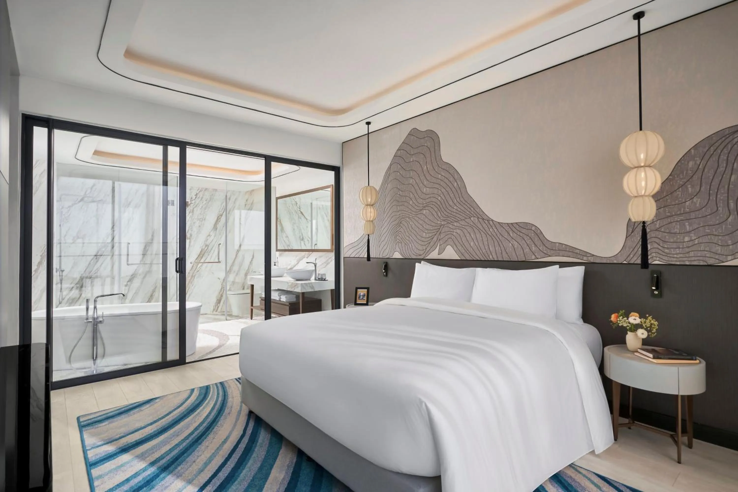 Photo of the whole room, Bed in voco Ma Belle Danang by IHG