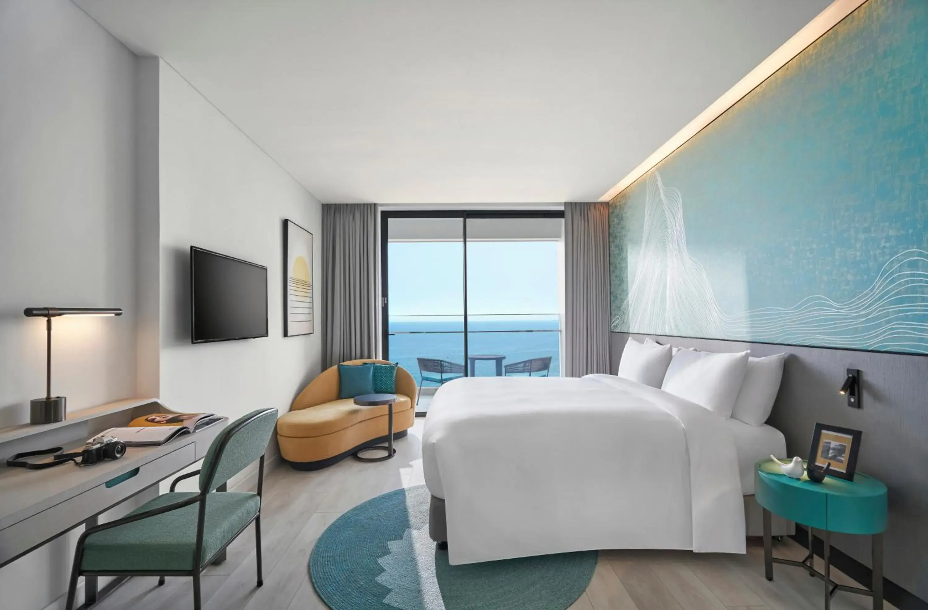 King Bed Deluxe Sea View with Balcony in voco Ma Belle Danang by IHG King Bed Deluxe Sea View with Balcony in voco Ma Belle Danang by IHG