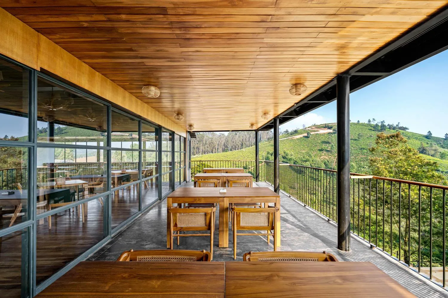 Dining area in WelcomHeritage Ayatana Ooty