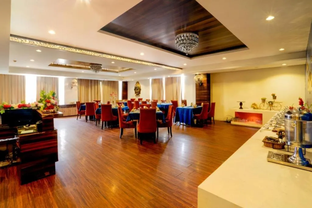 Hotel 5 Flowers Ananta Elite