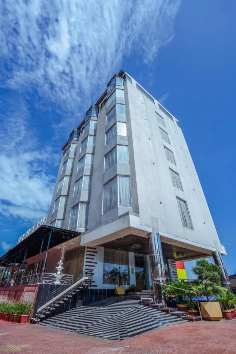 Hotel 5 Flowers Ananta Elite