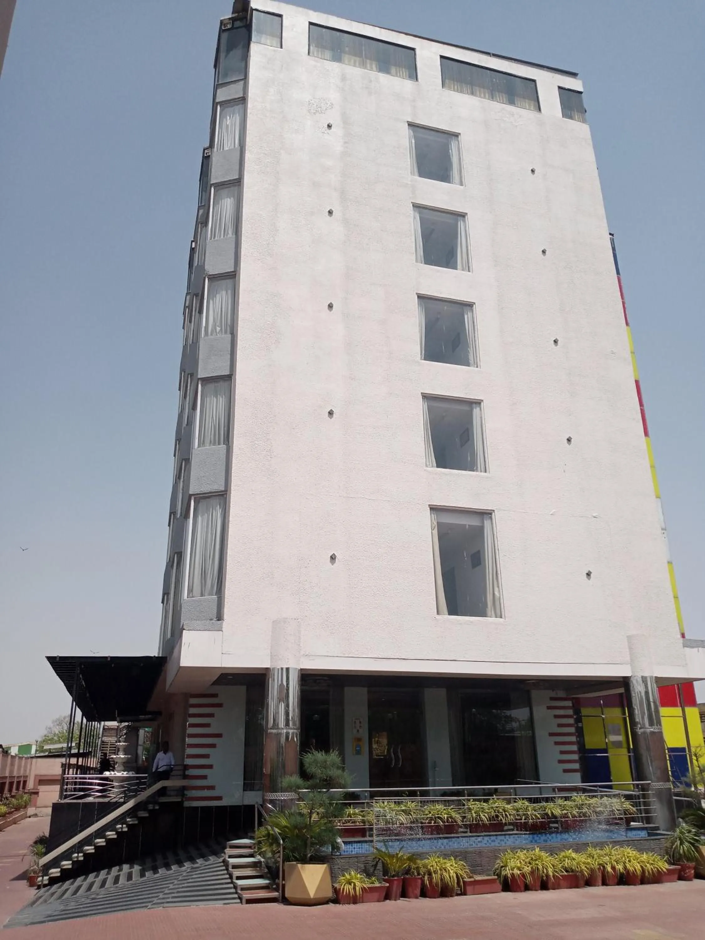 Hotel 5 Flowers Ananta Elite