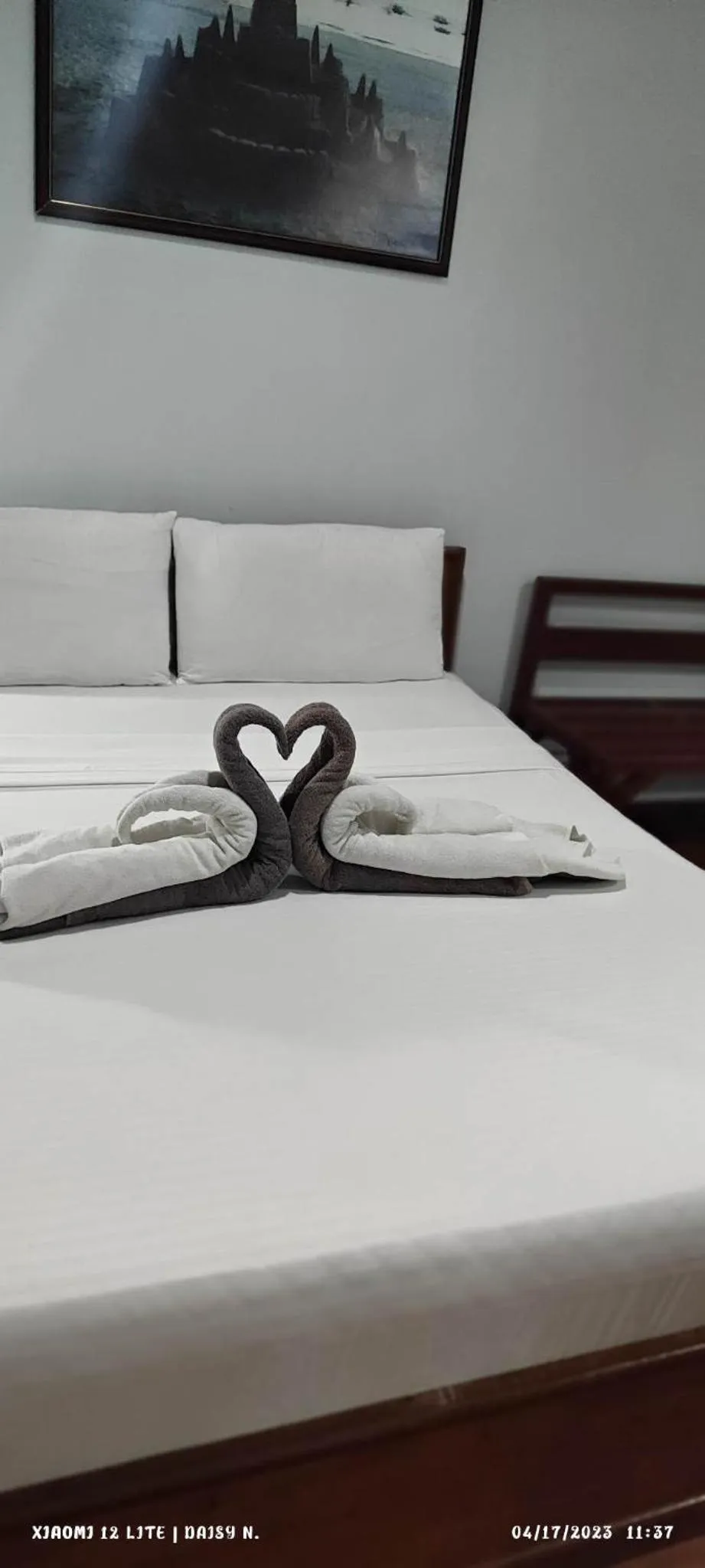 Bed in duck inn manila