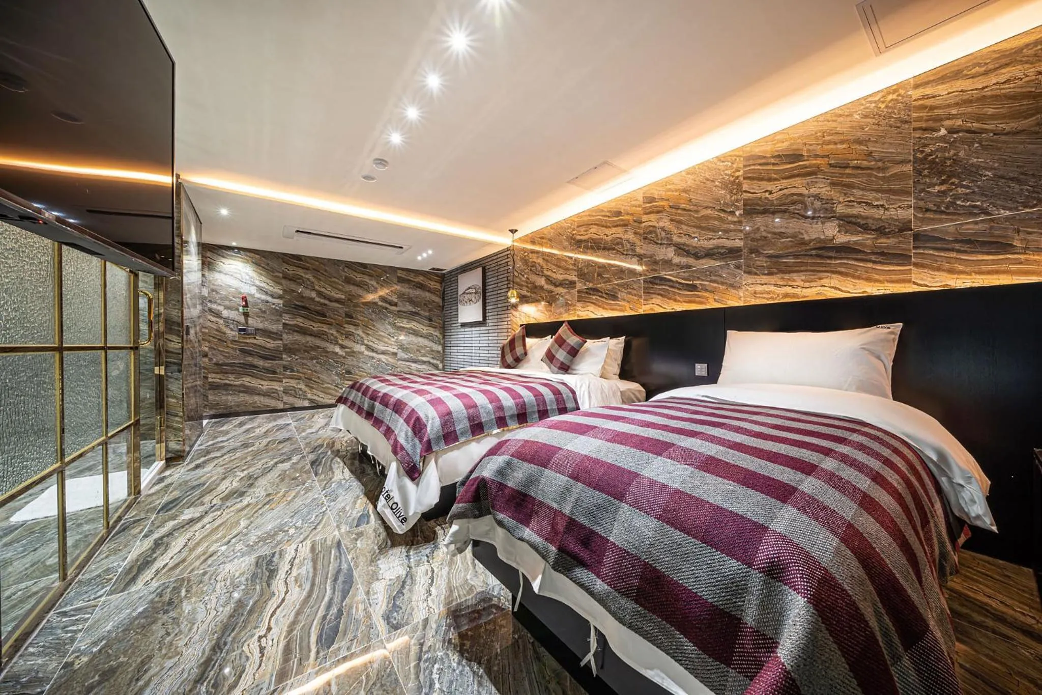 Bed in Jongno Olive Hotel