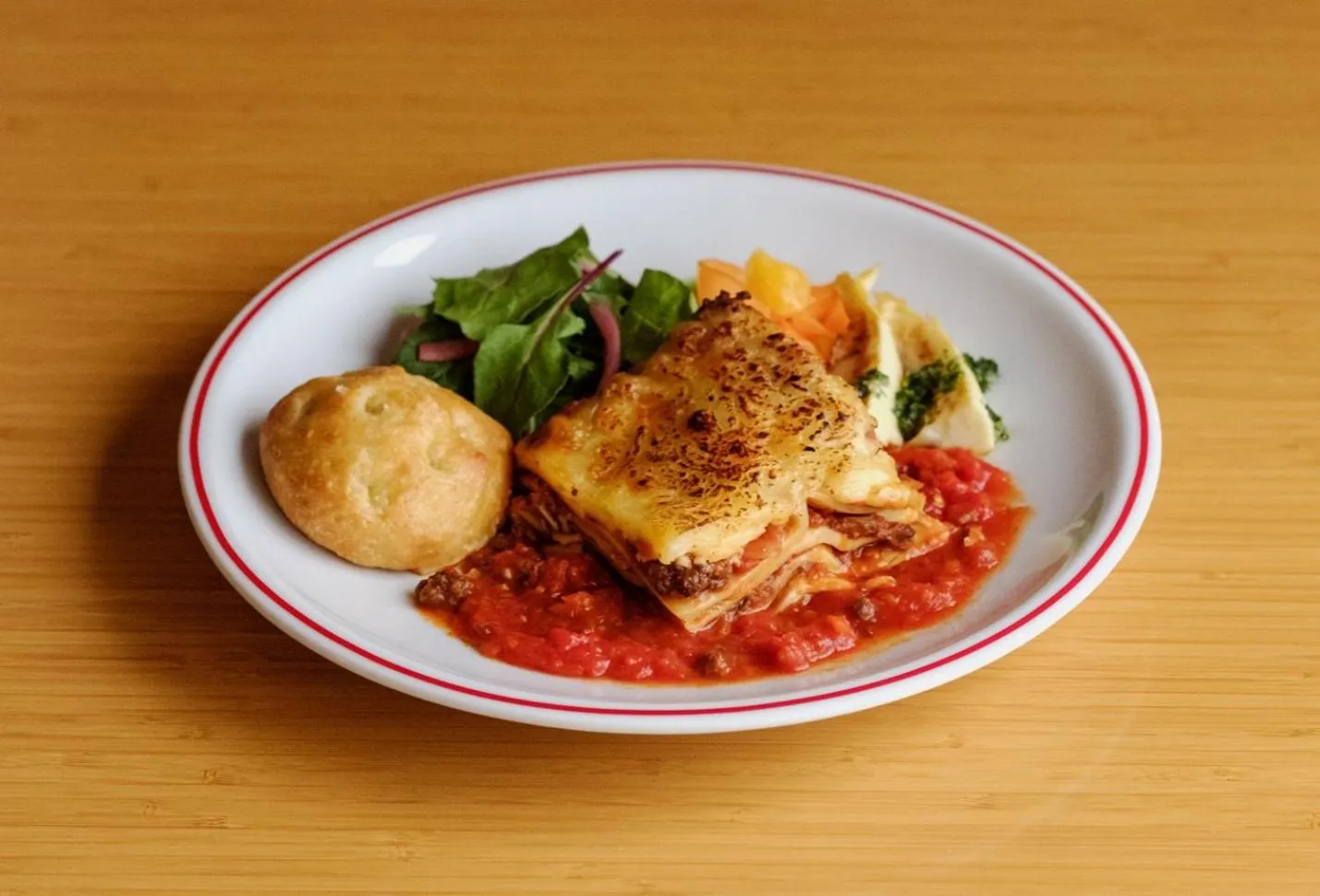 Restaurant/places to eat in DENIM HOSTEL float