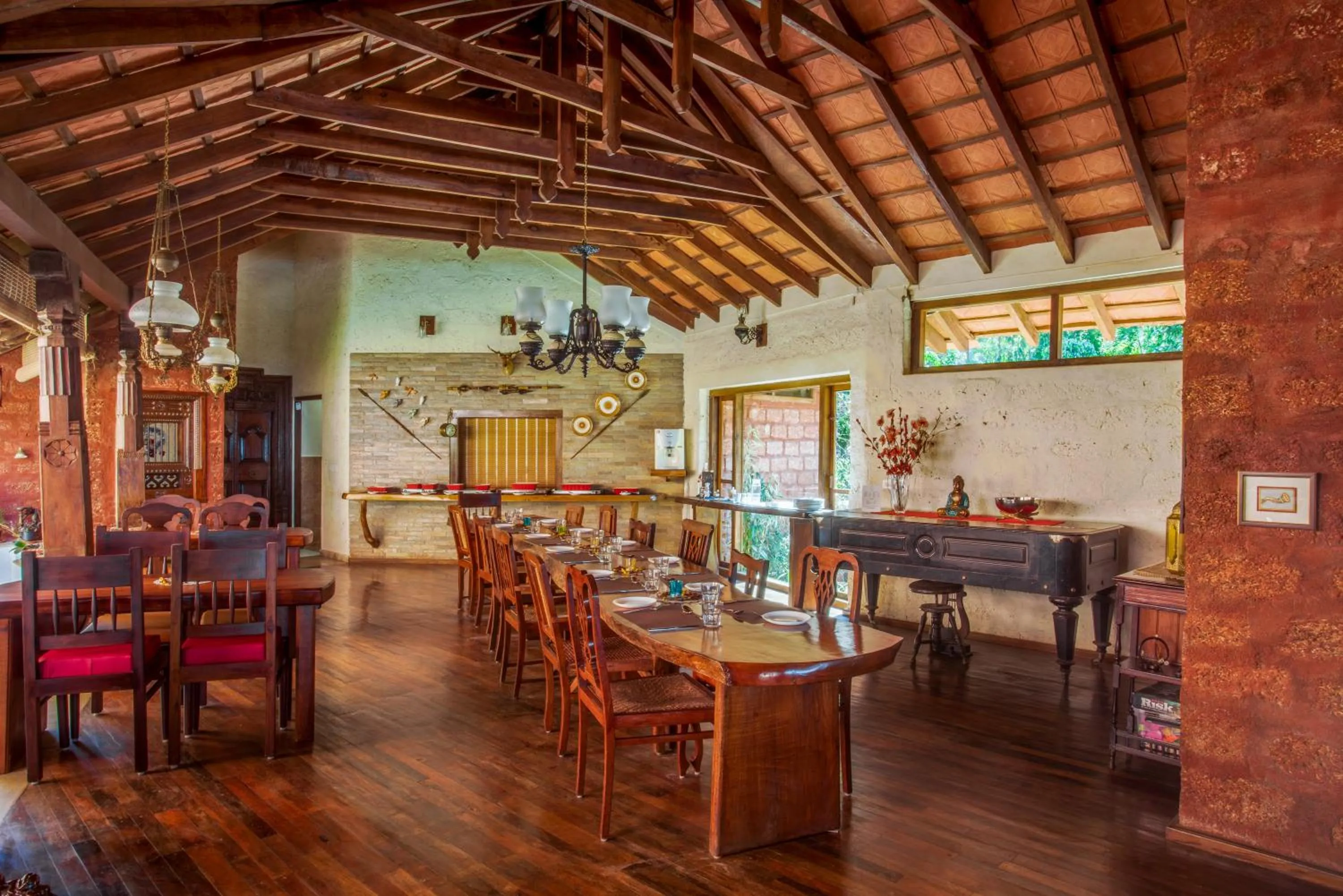 Restaurant/places to eat in Villa Urvinkhan Resorts Chikmagalur