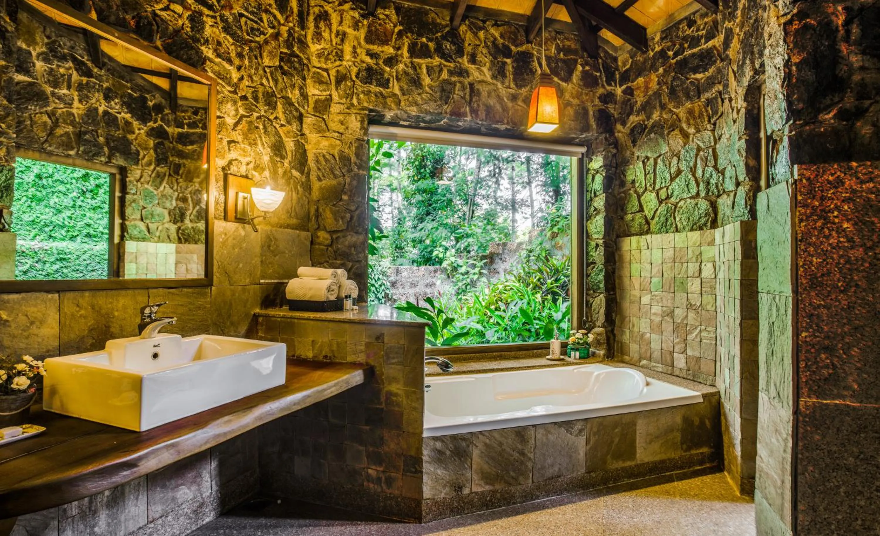 Bathroom in Villa Urvinkhan Resorts Chikmagalur