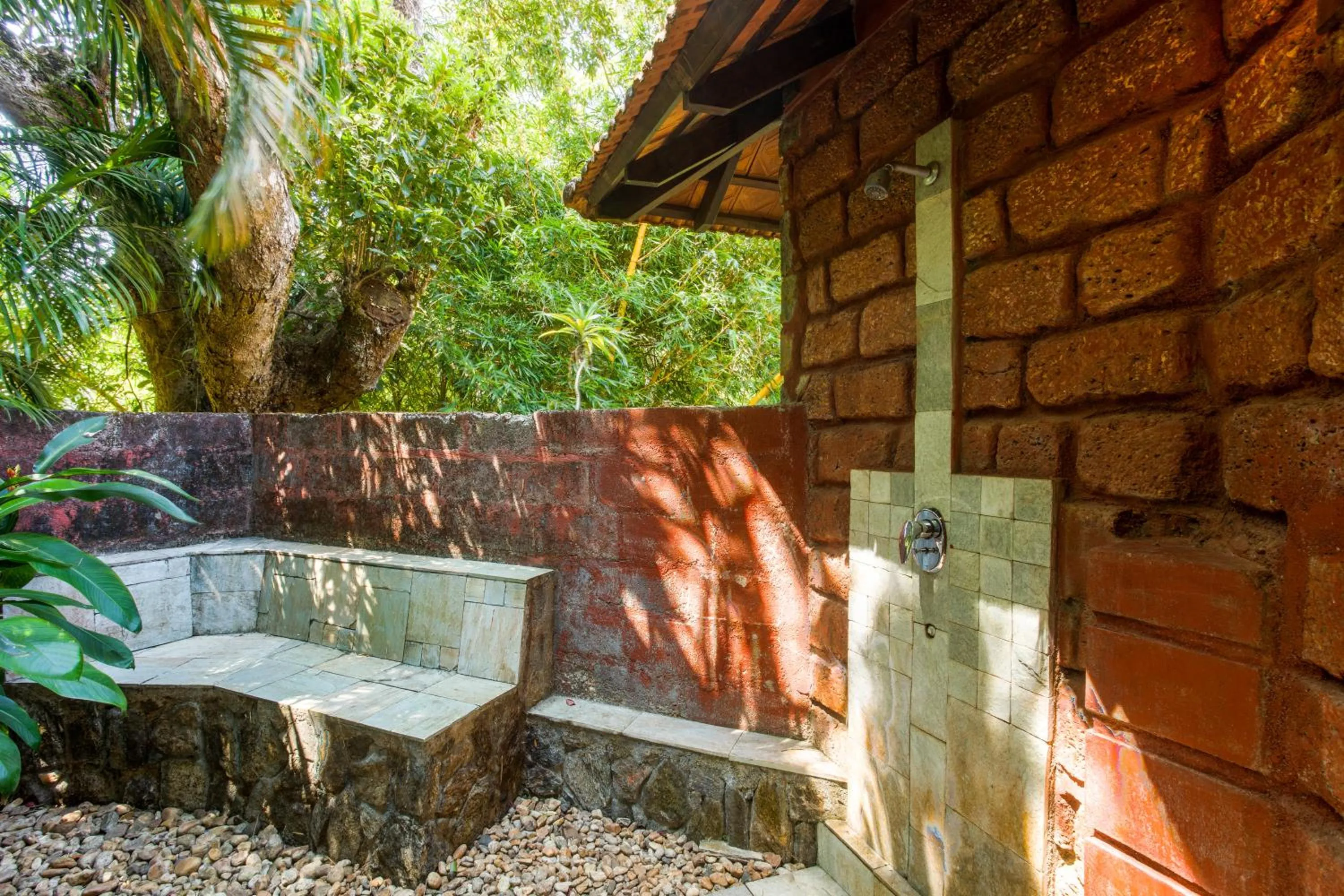 Shower in Villa Urvinkhan Resorts Chikmagalur