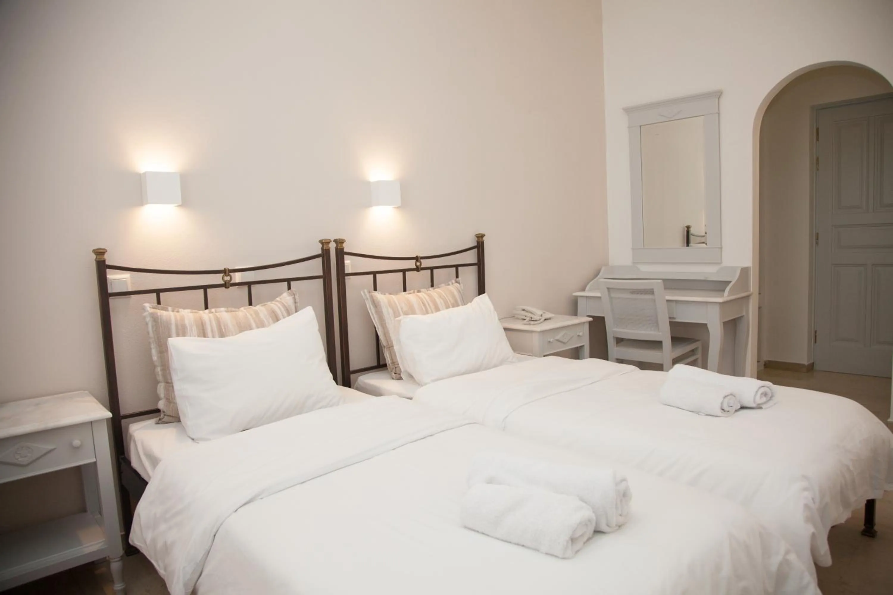 Bed in Pelican Hotel