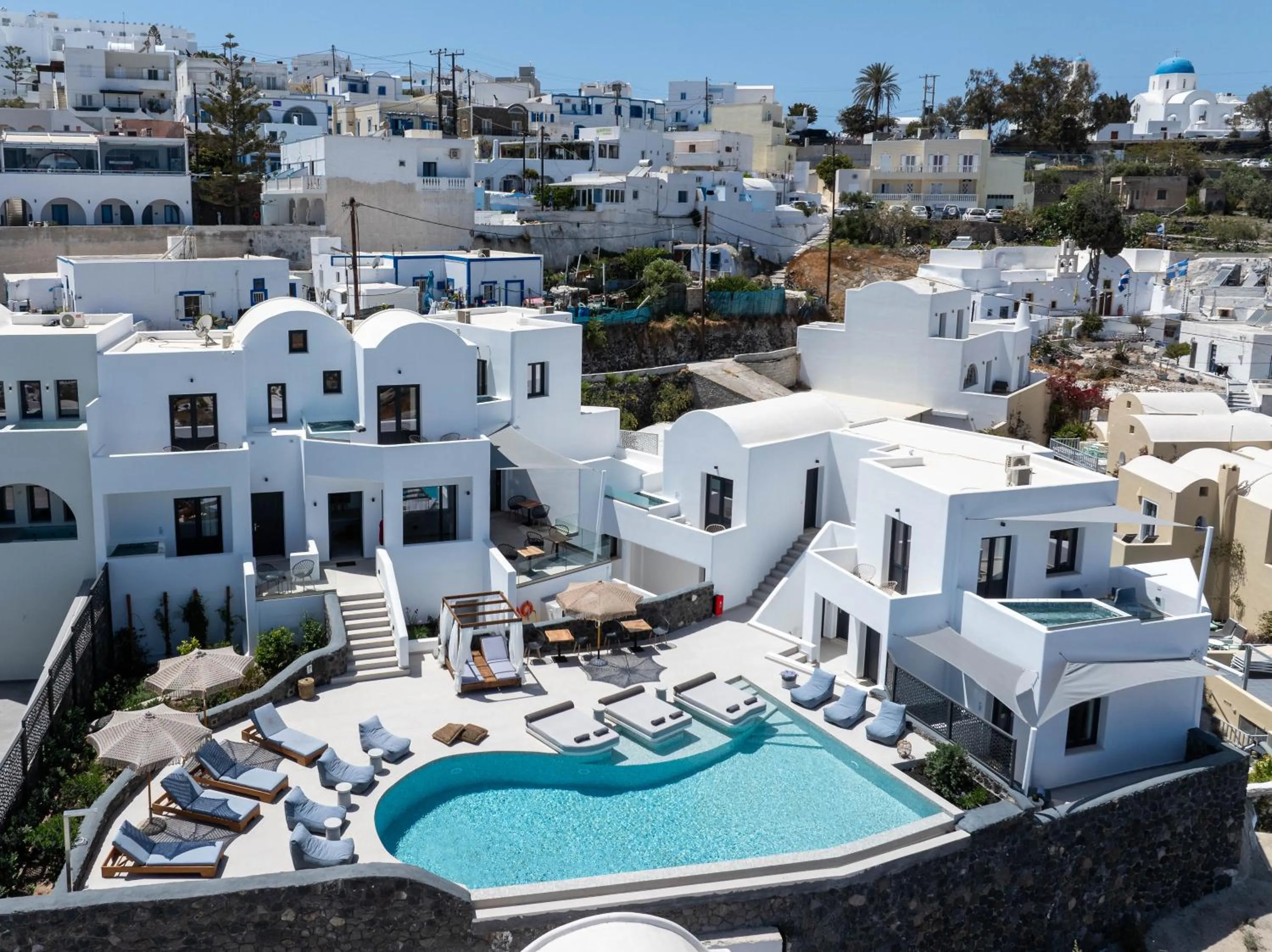 Property building in Cuore Santo Suites