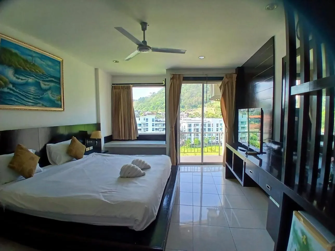 Bed in SM Patong Resort