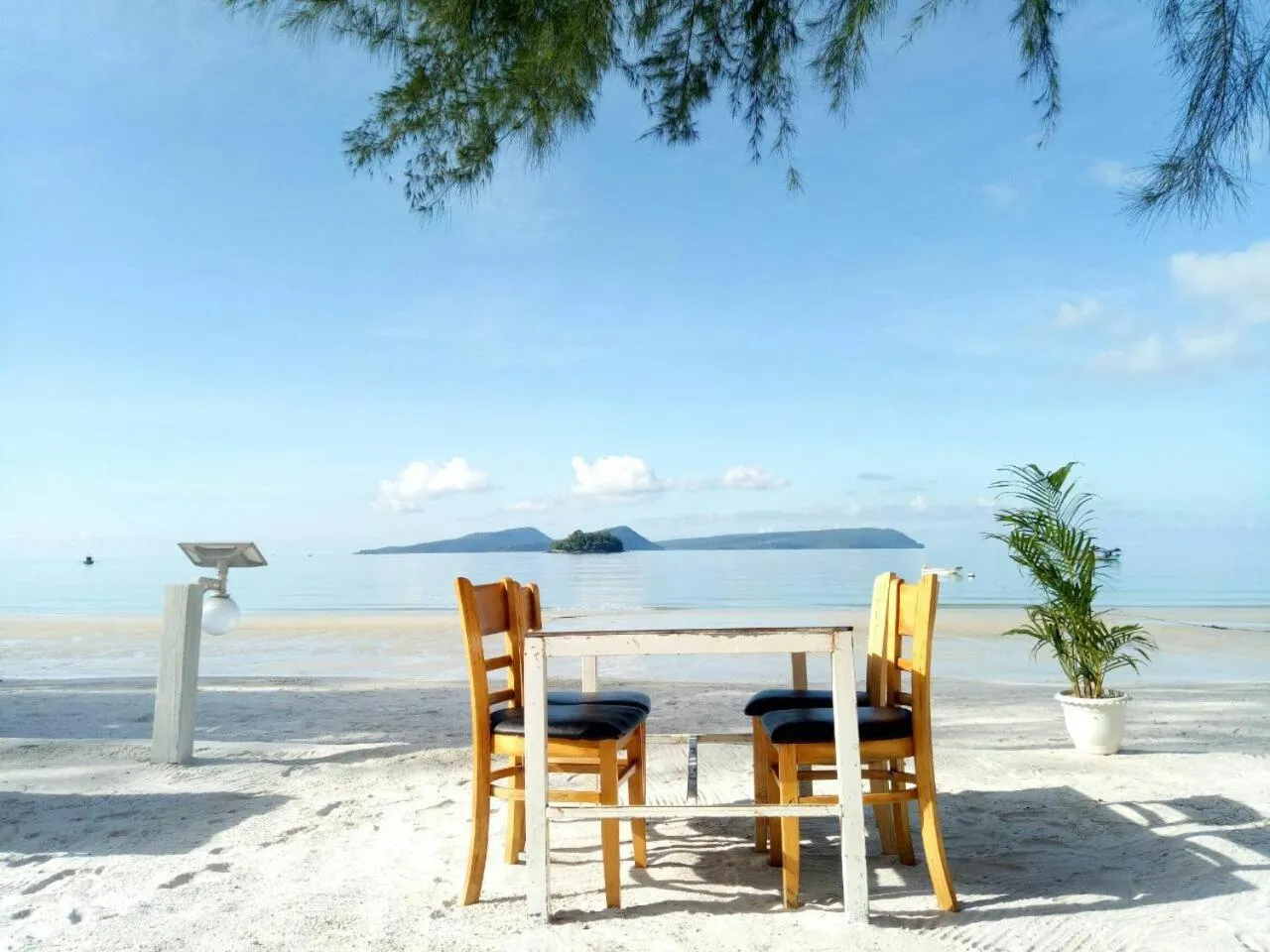 SCARLET SAILS BUNGALOW