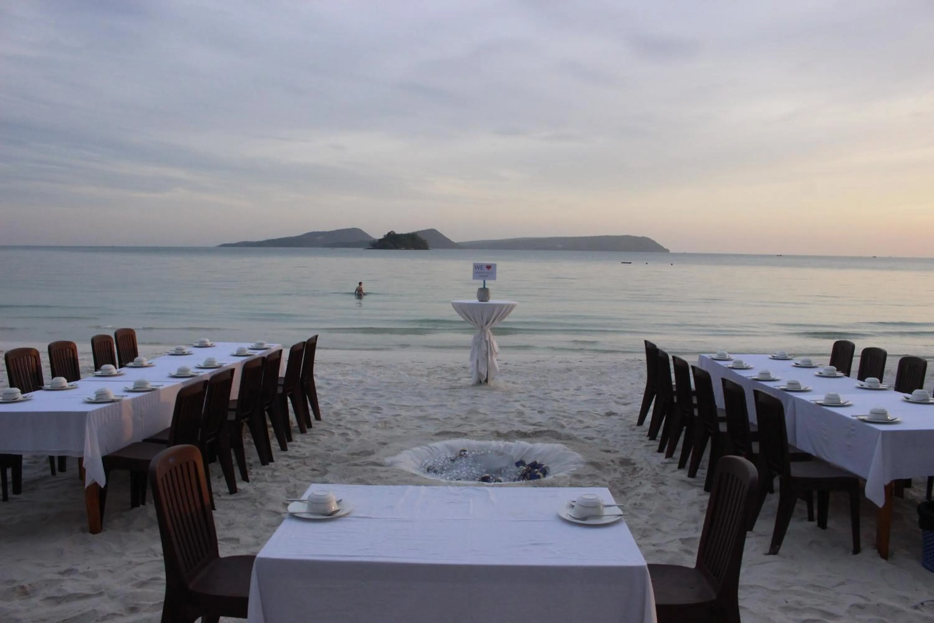 SCARLET SAILS BUNGALOW