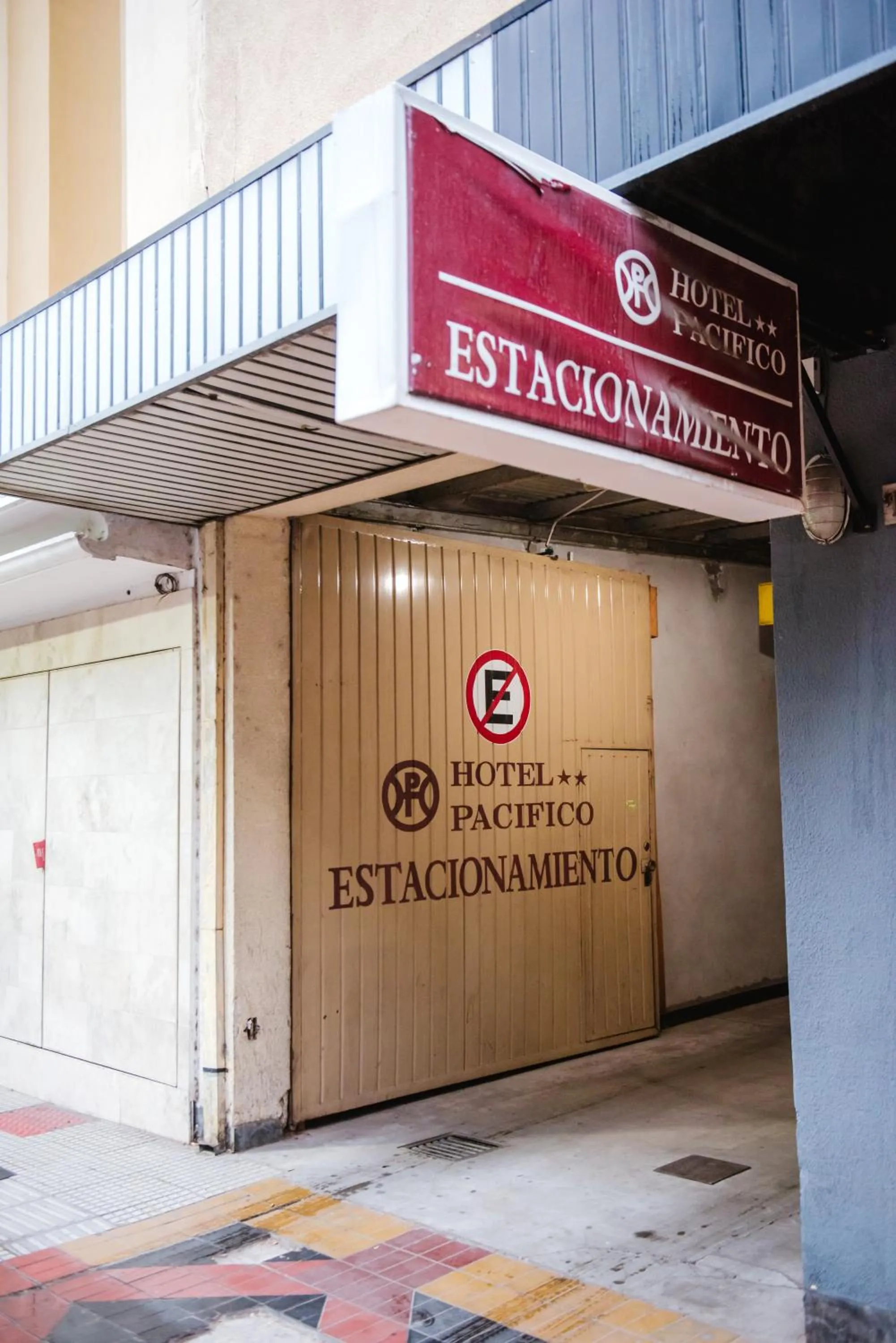 Parking in Hotel Pacífico