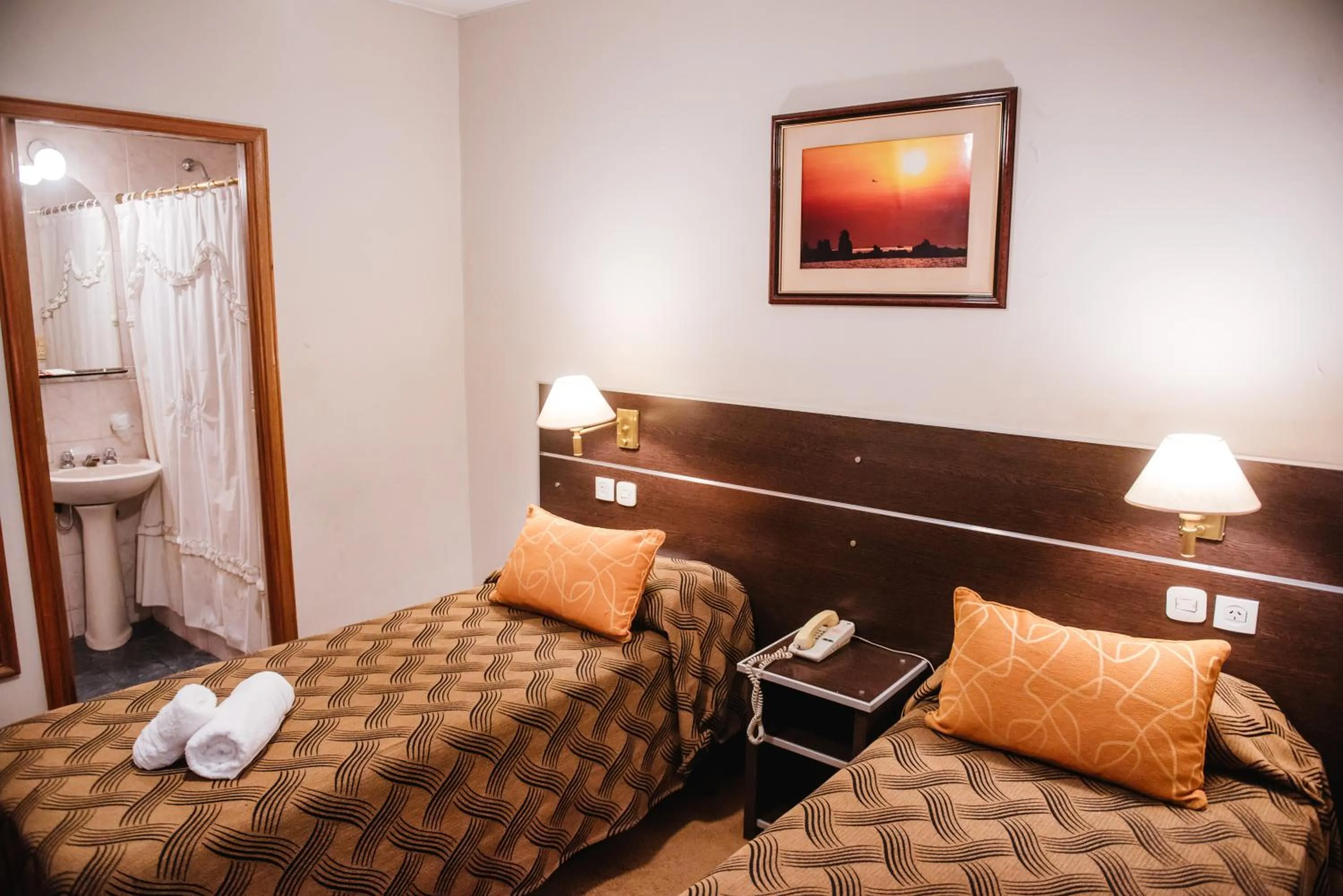 Photo of the whole room in Hotel Pacífico