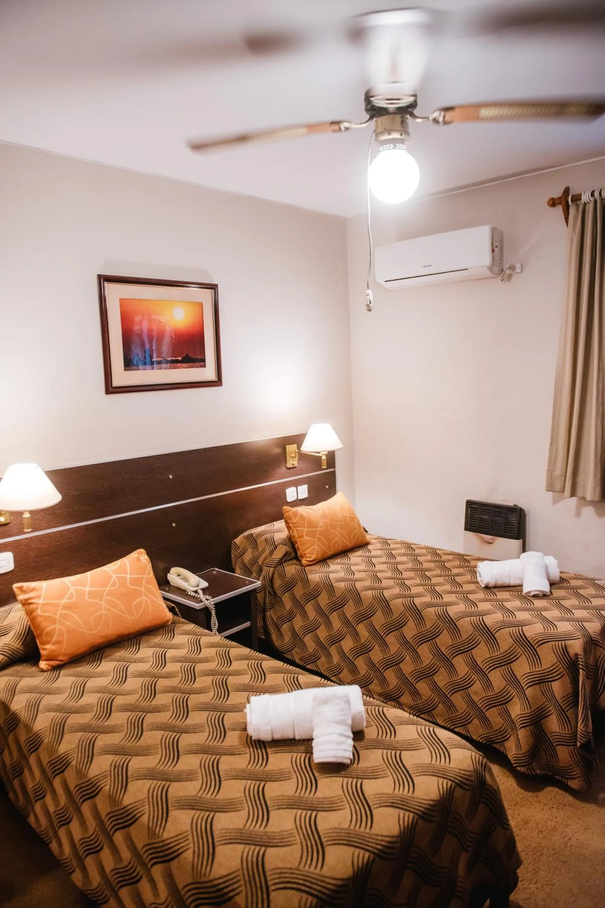 Photo of the whole room in Hotel Pacífico