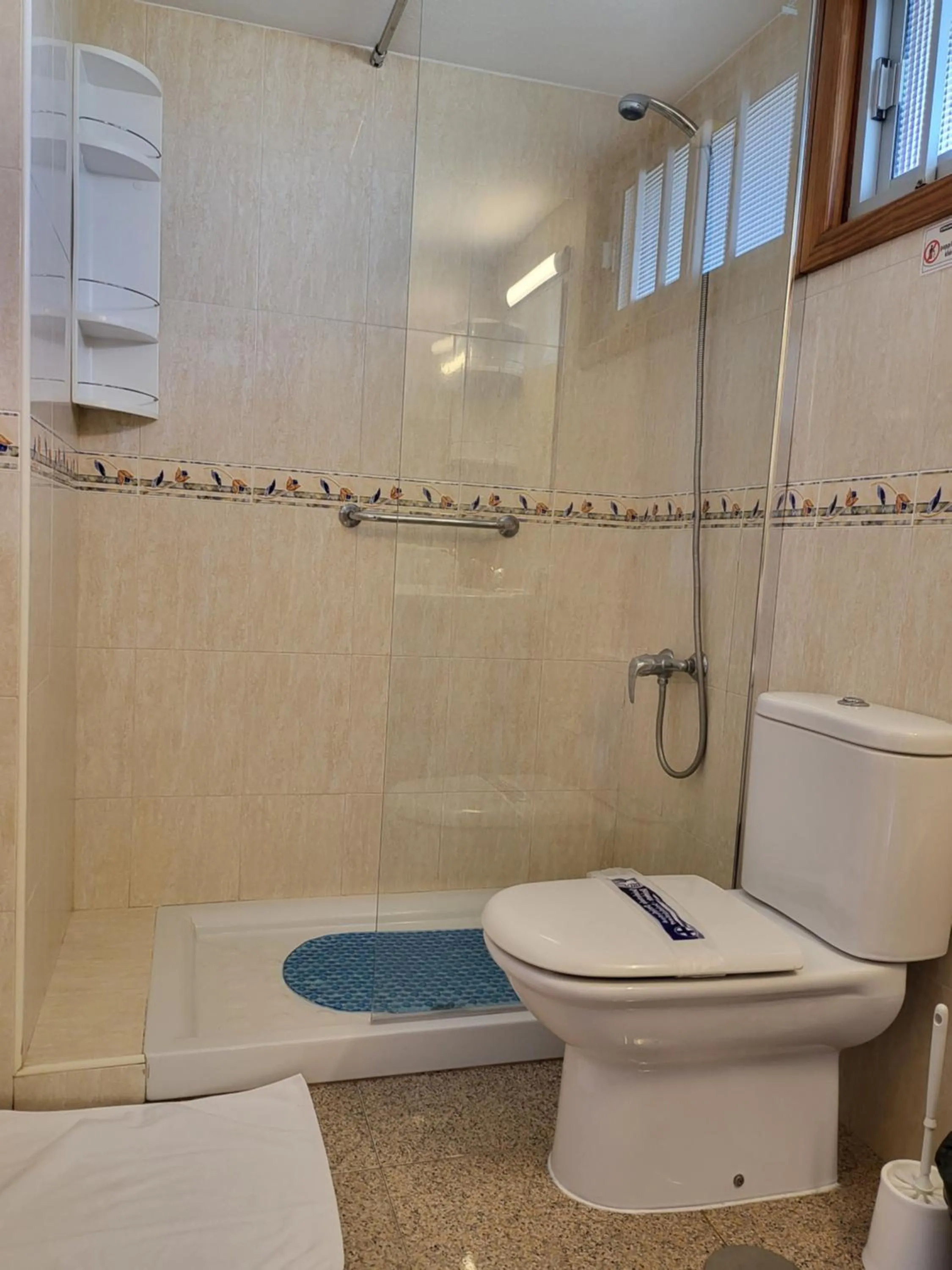 Bathroom in Las Camelias Apartments