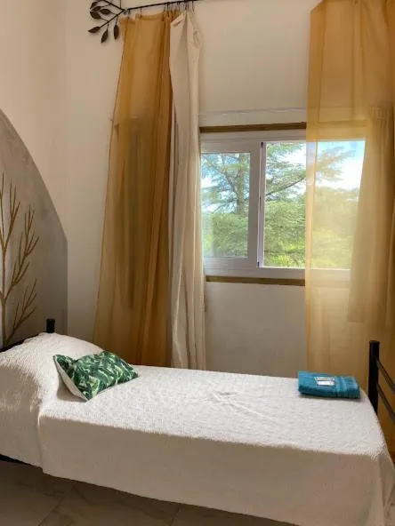 Photo of the whole room, Bed in Carod Espacio Serrano