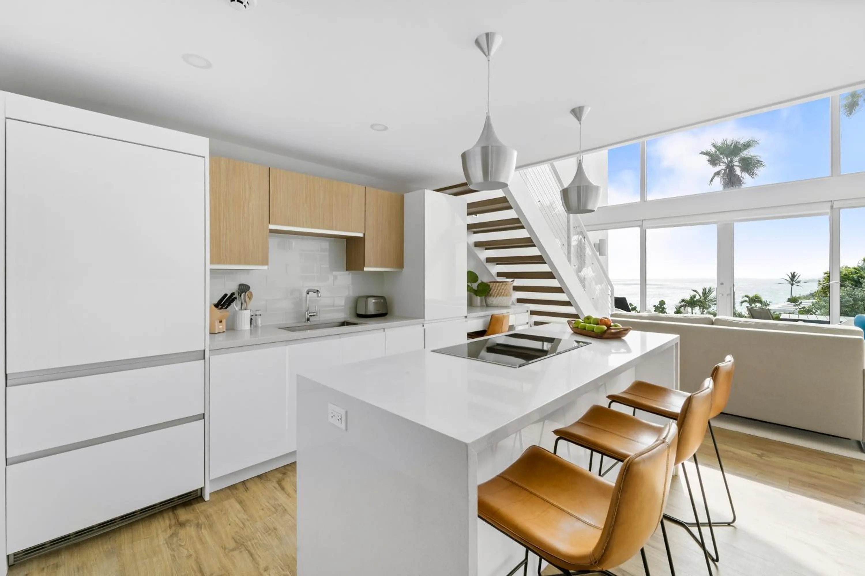 Kitchen or kitchenette in Azura Bermuda