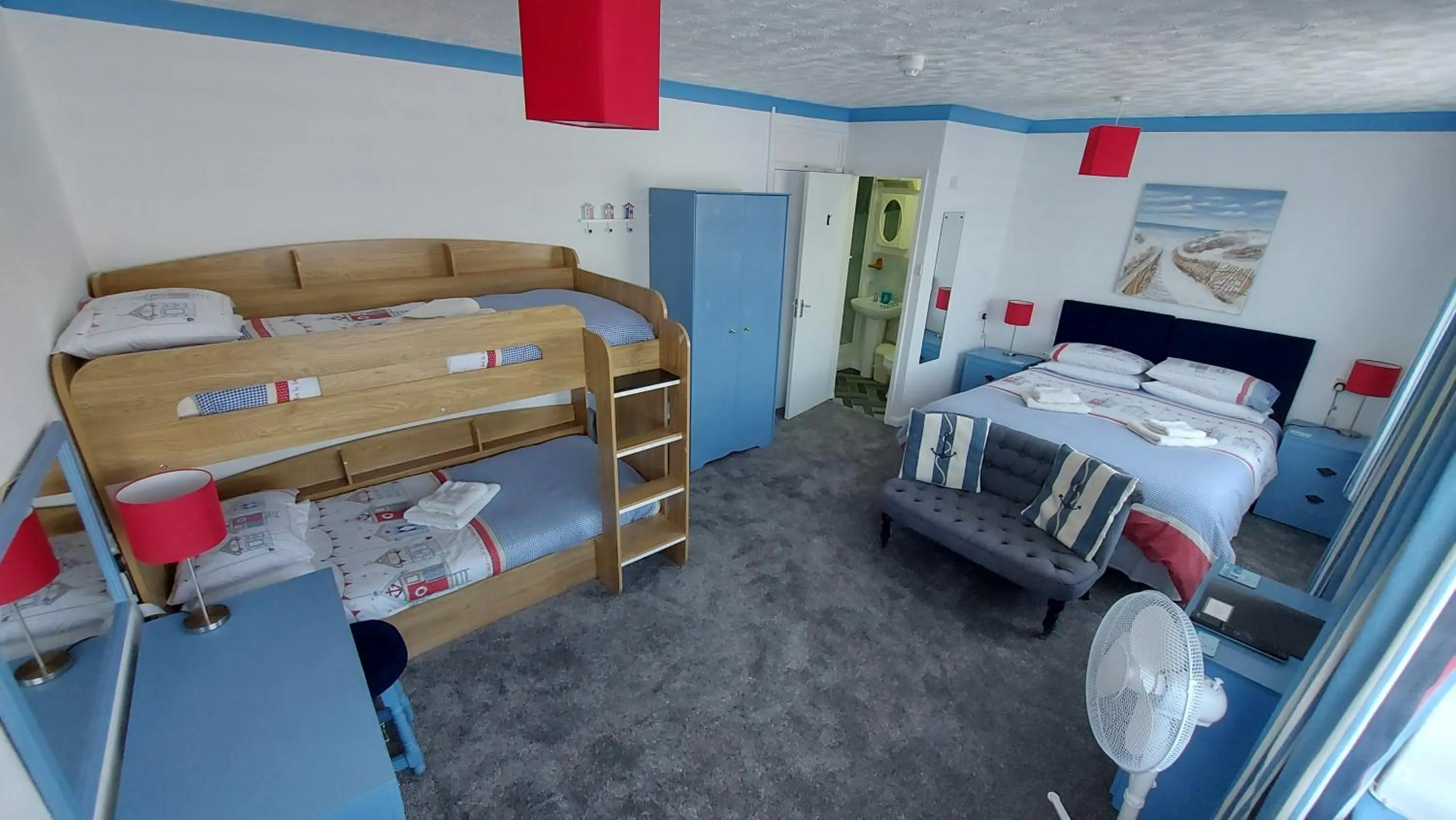 Bed in The Clifton at Paignton