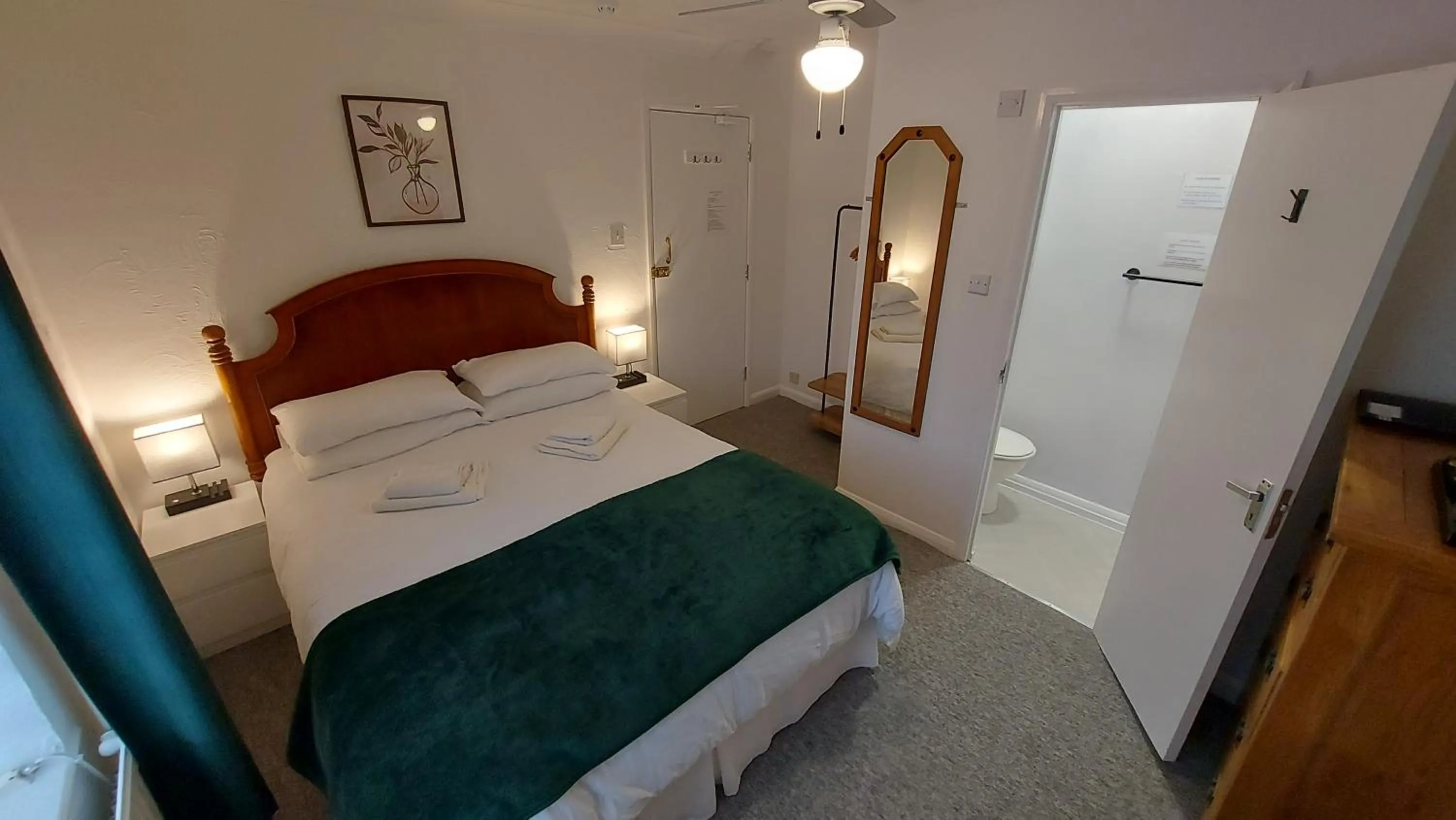 Bed in The Clifton at Paignton