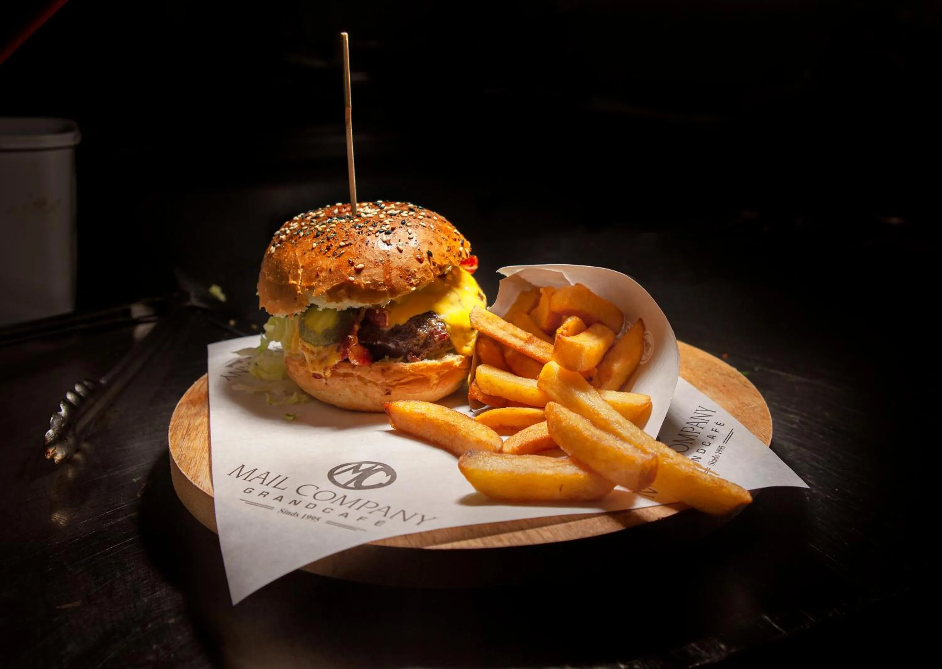 Restaurant/places to eat in Monument Hotel