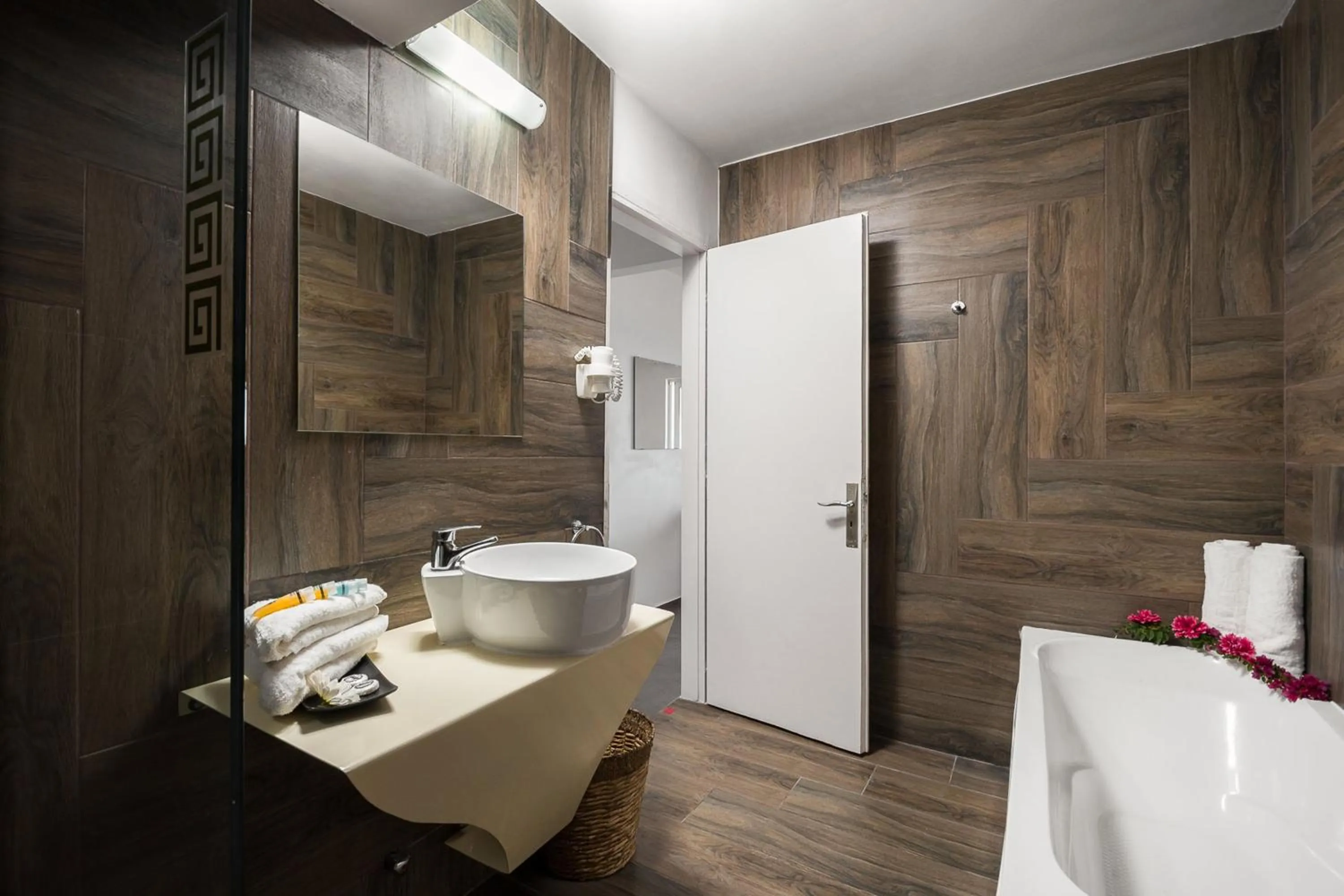 Bathroom in Pantokrator Hotel