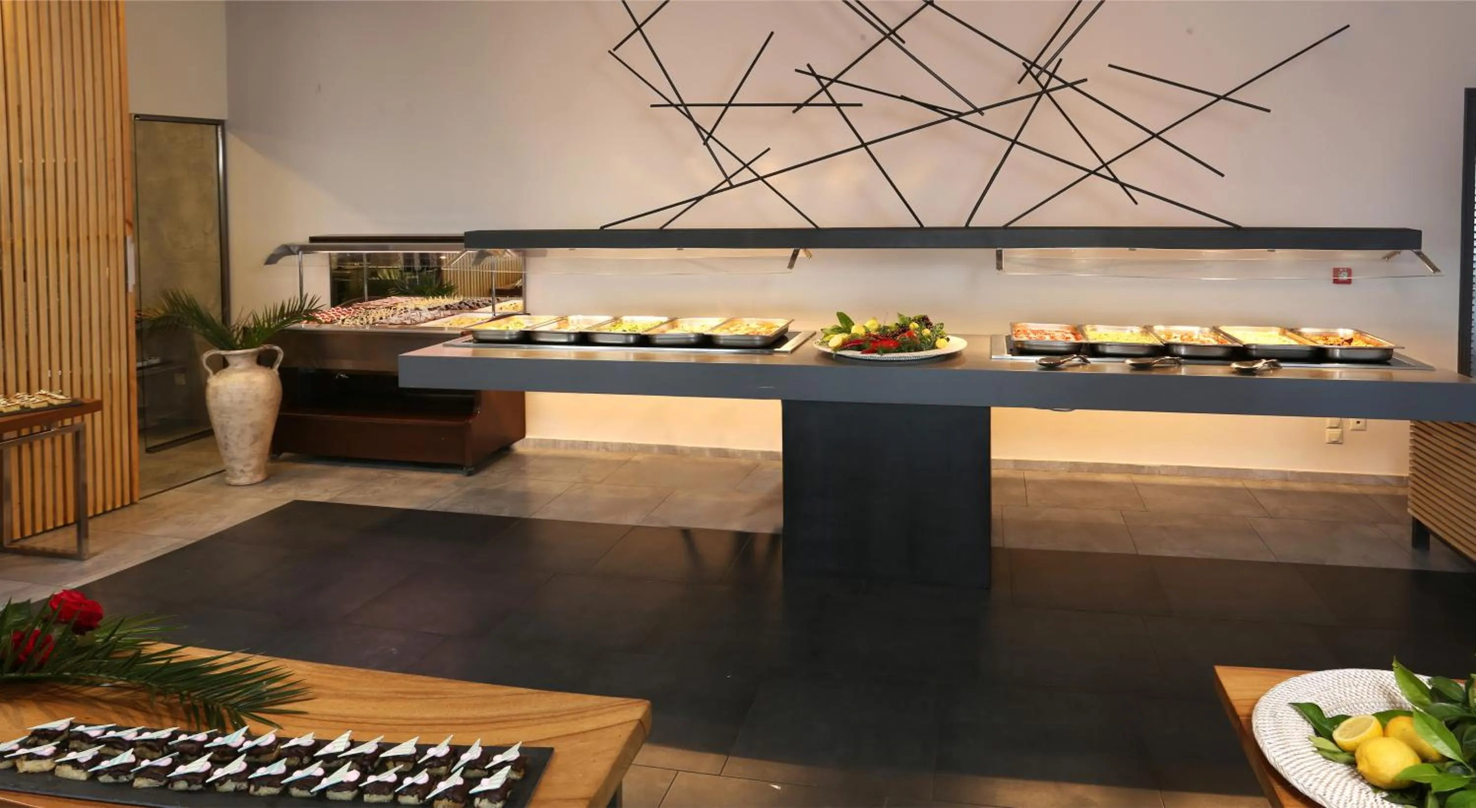 Restaurant/places to eat in Pantokrator Hotel