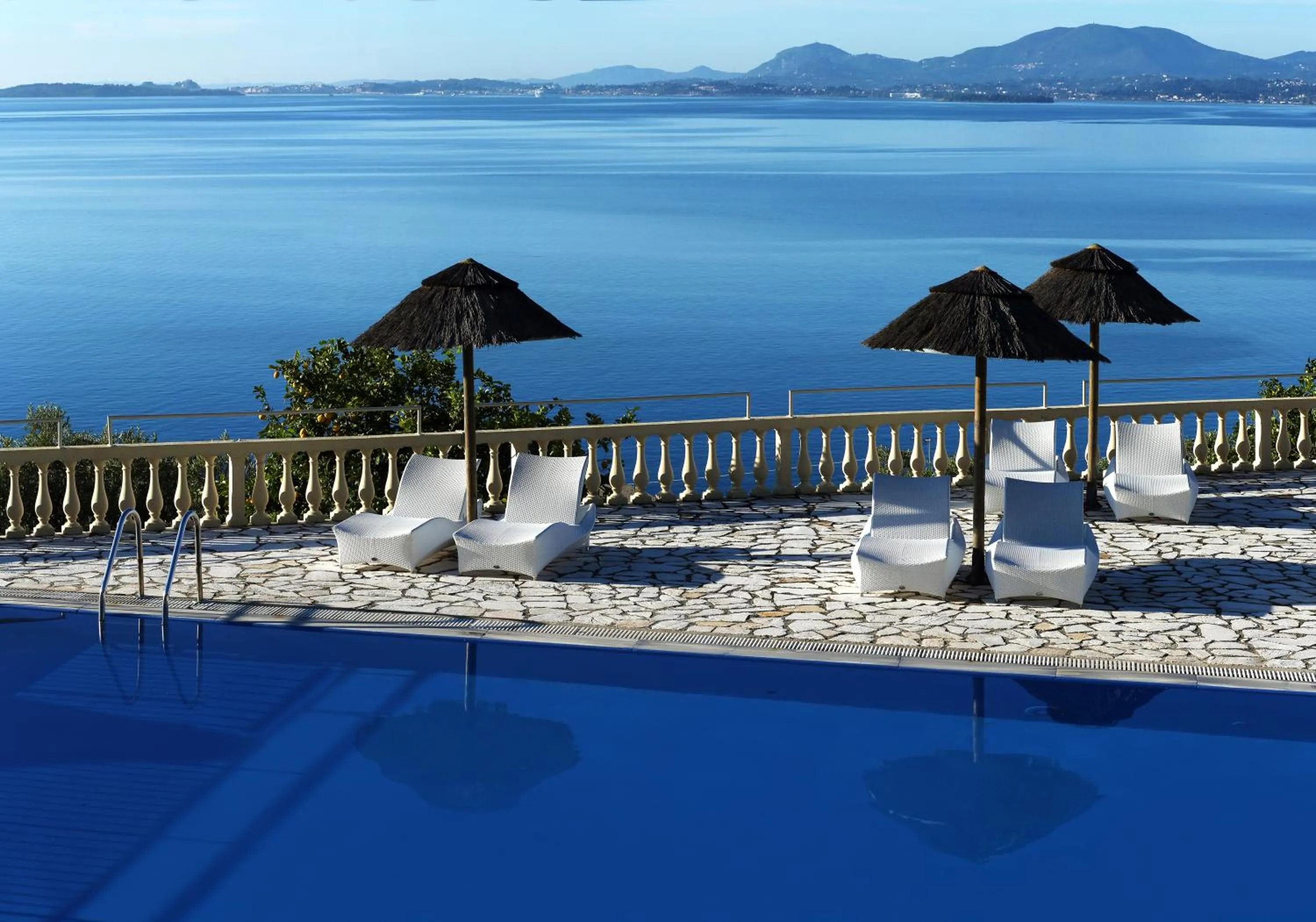 Swimming pool in Pantokrator Hotel